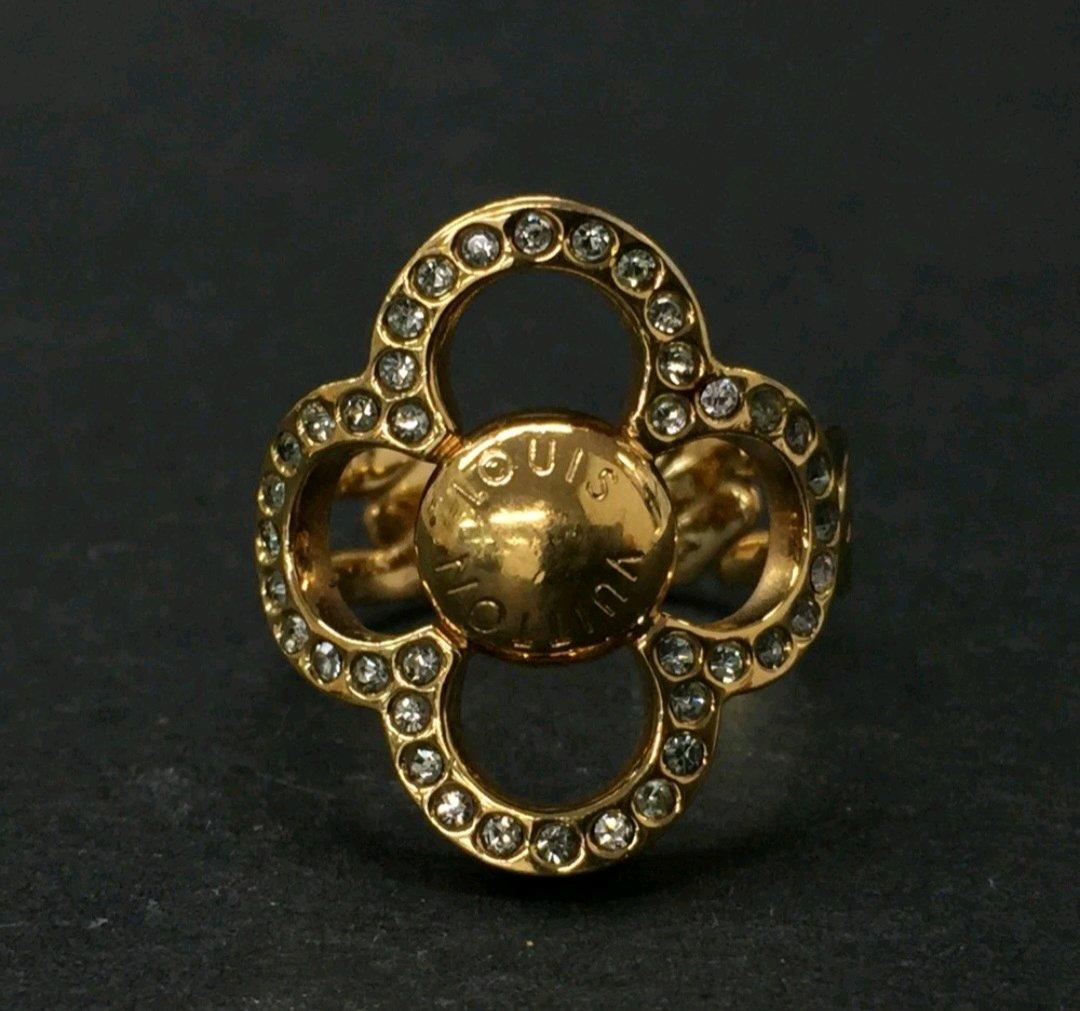 Louis Vuitton Ring Authentication - Elizabeth, New Jersey - FleaMarketBay