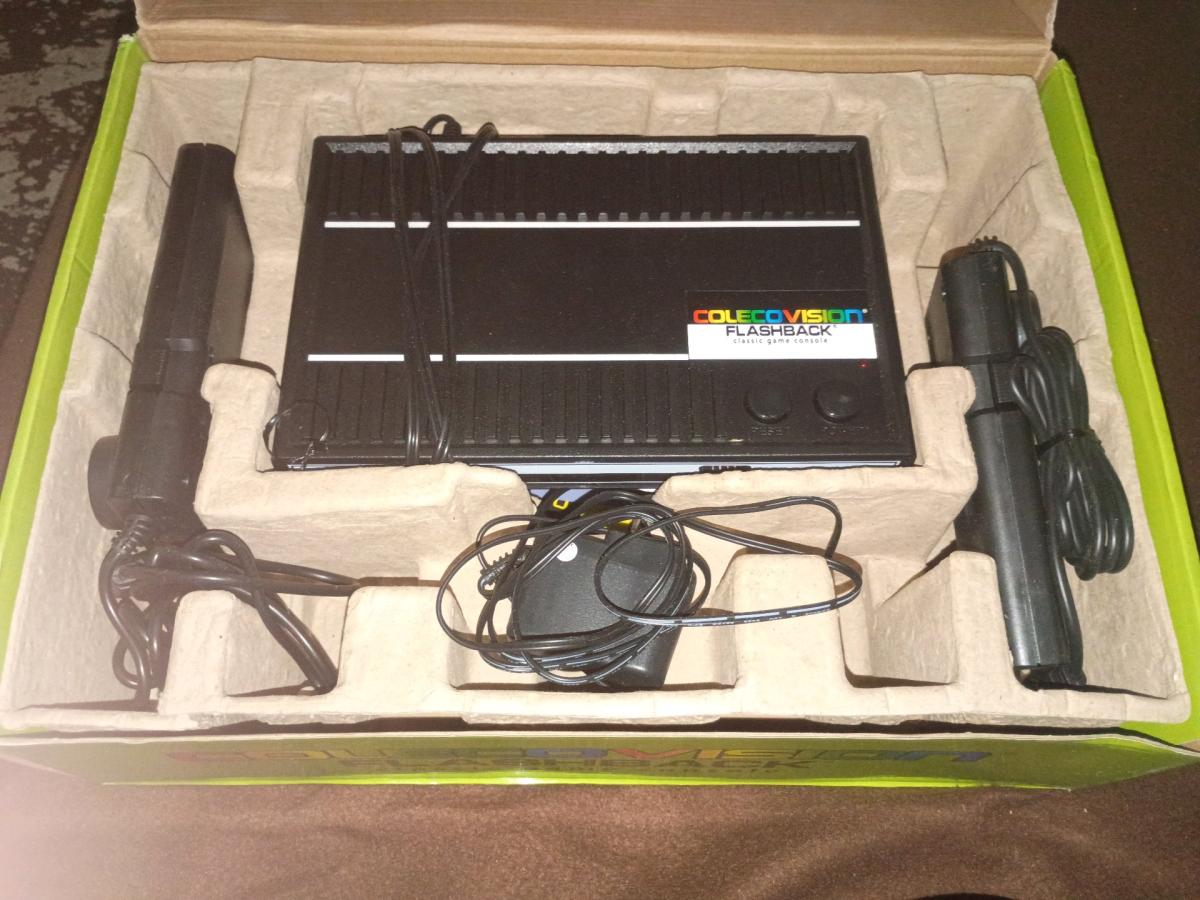 Console w61 builtin games a gaming keyboard - Richmond, Indiana - FleaMarketBay