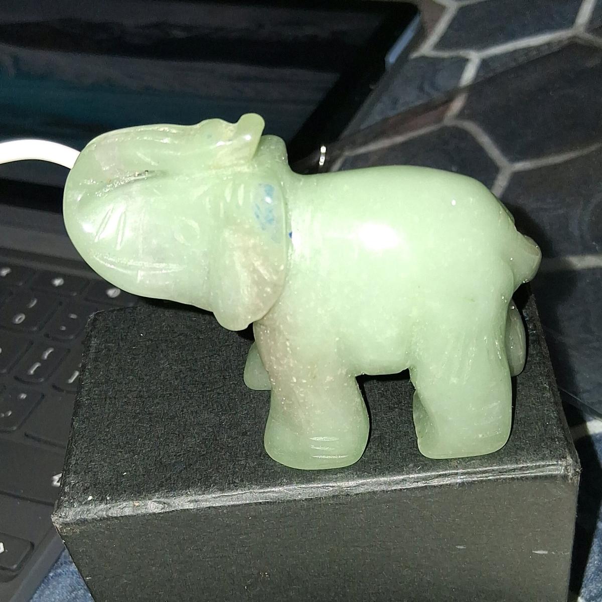 vintage handcarved jade stone elephant figuri - Fort Smith, Arkansas - FleaMarketBay
