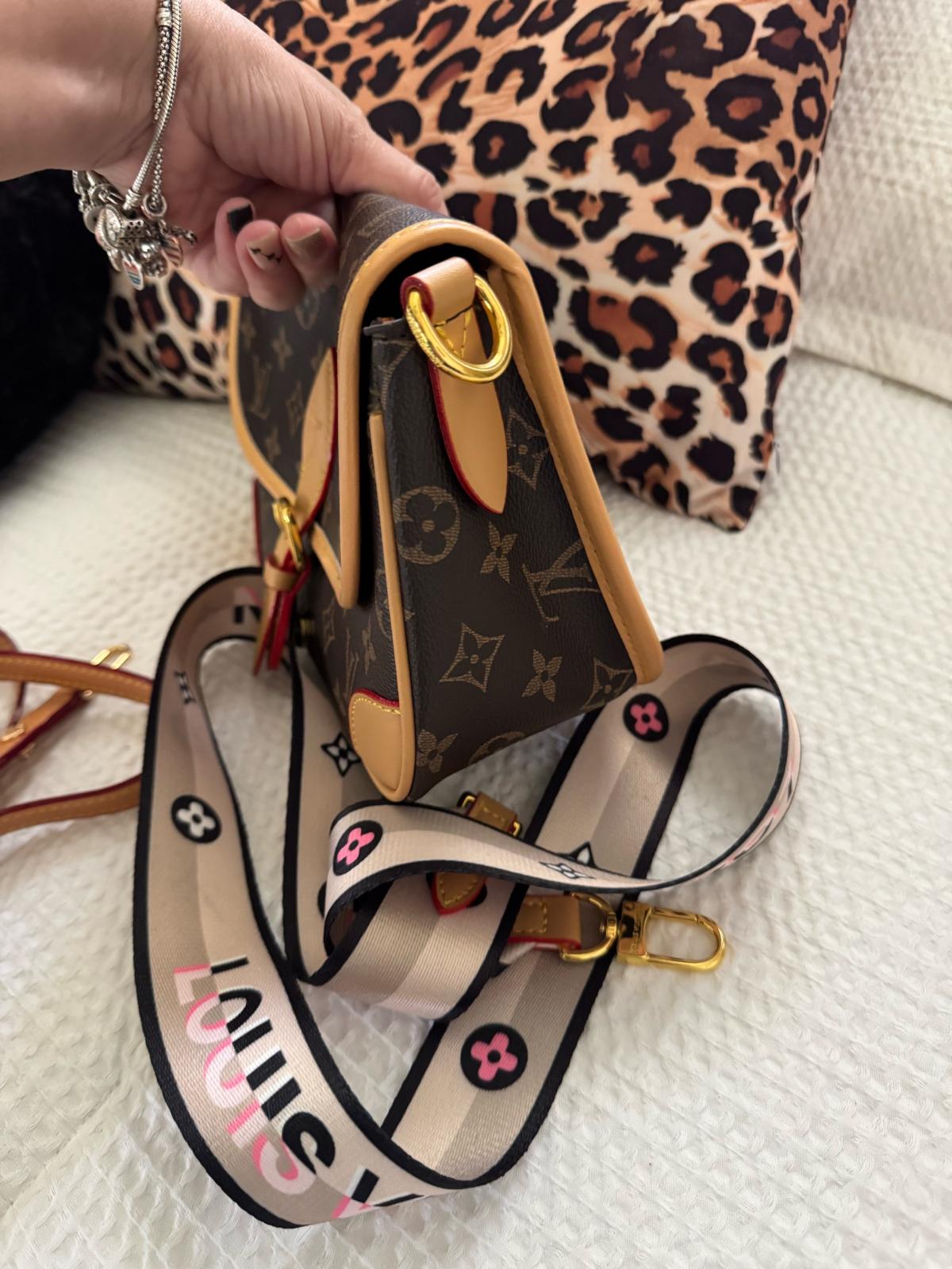 bolso mediano  Brown bag - Miami Beach, Florida - FleaMarketBay