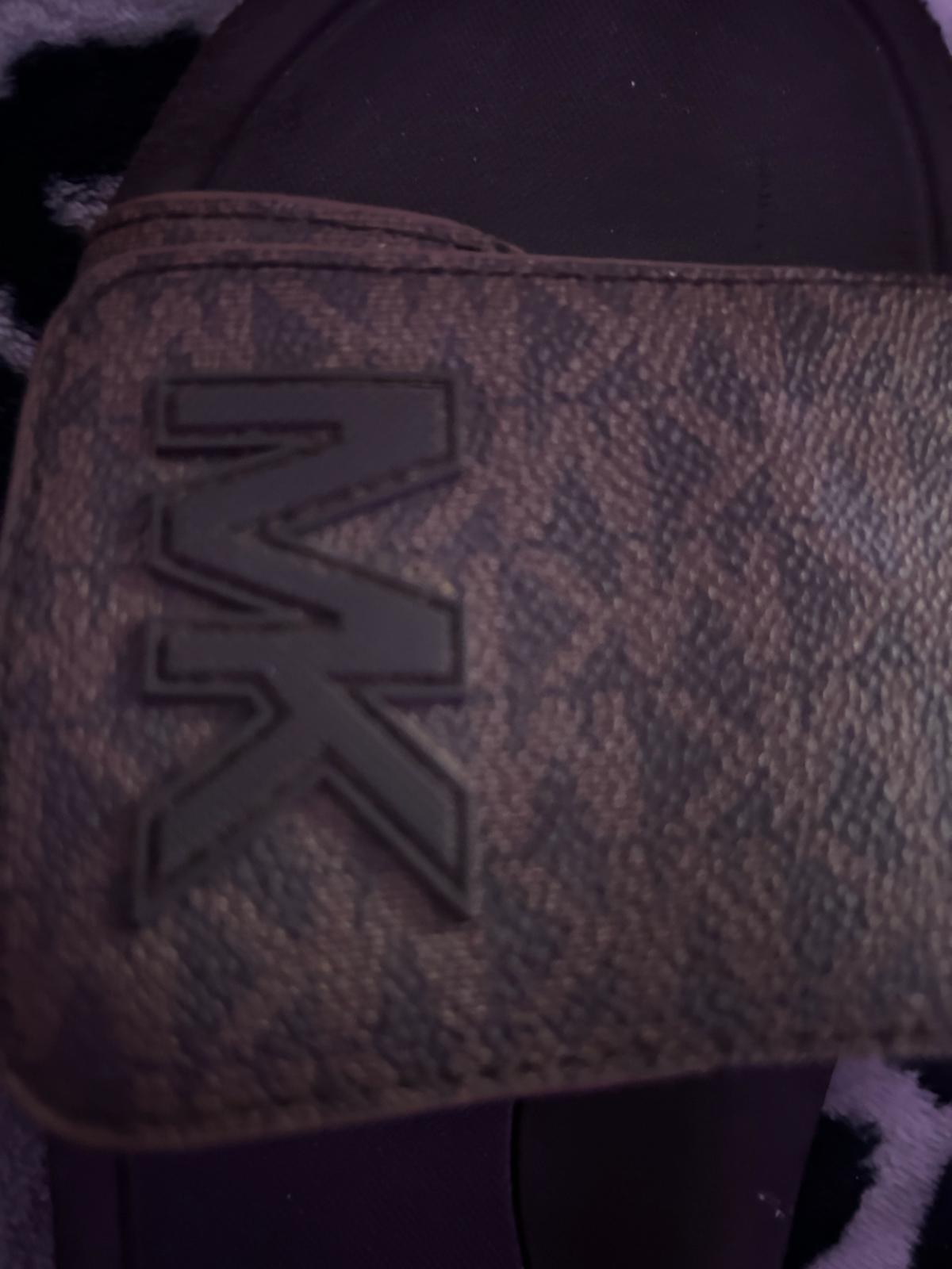 SIZE 7 - Houston, Texas - FleaMarketBay