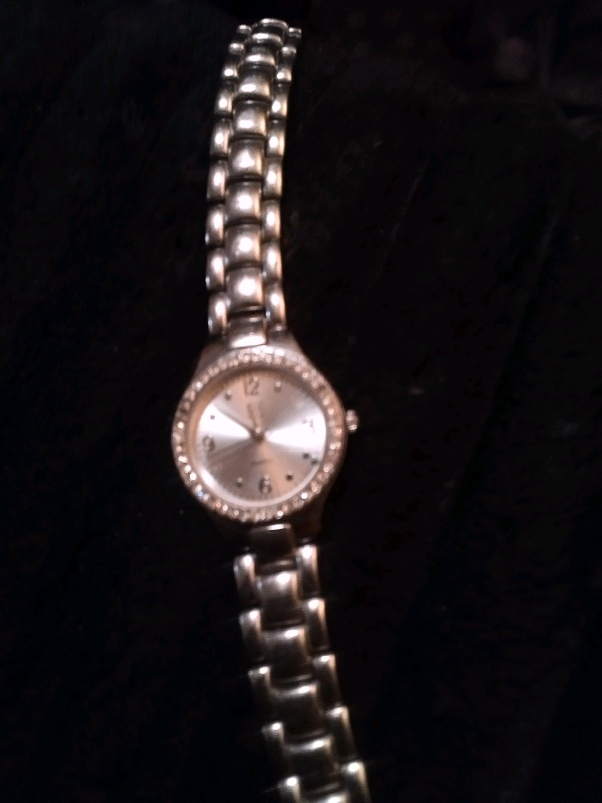 womans watch - Augusta, Georgia - FleaMarketBay