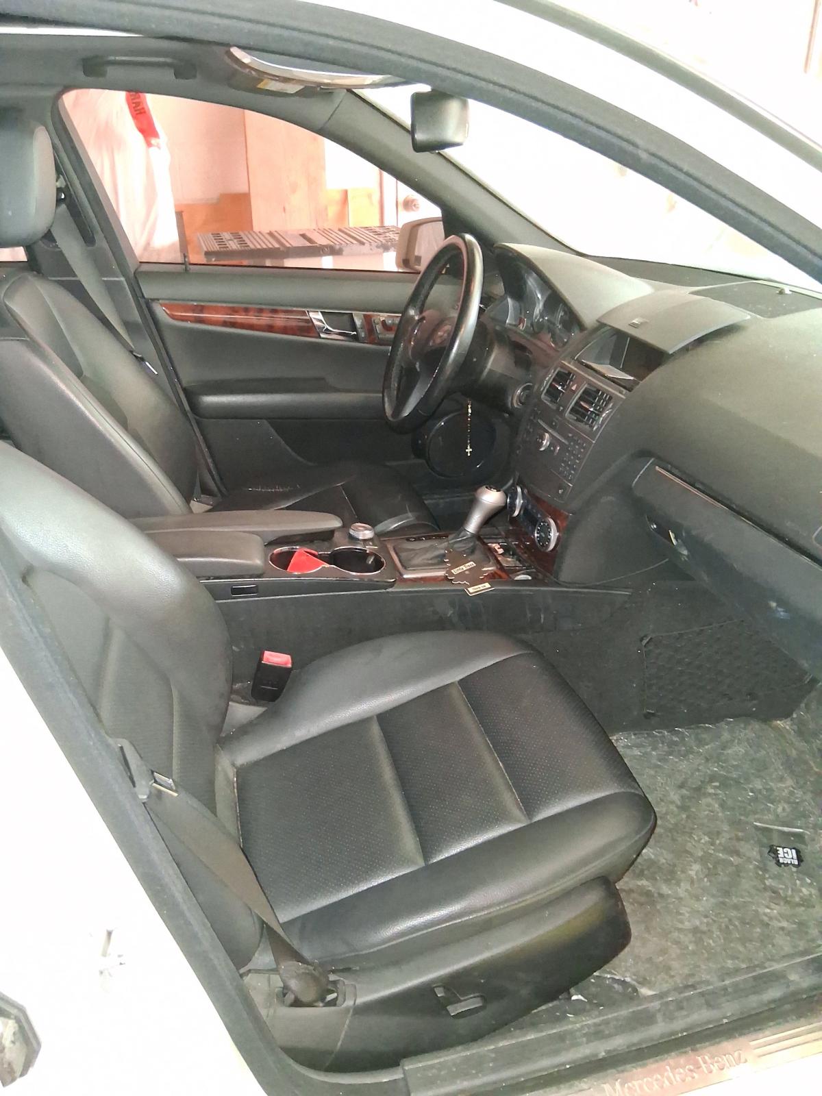 2010 Mercedes Benz CLS 300 - Cleveland, Ohio - FleaMarketBay