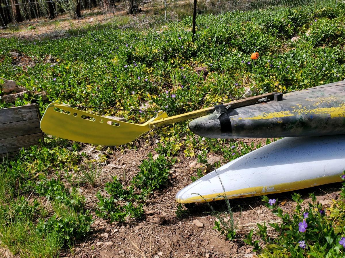13 foot kayak - Flagstaff, Arizona - FleaMarketBay