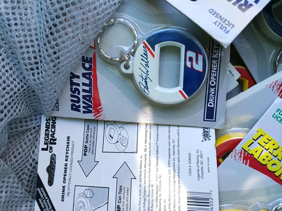 keychains - New Albany, Indiana - FleaMarketBay