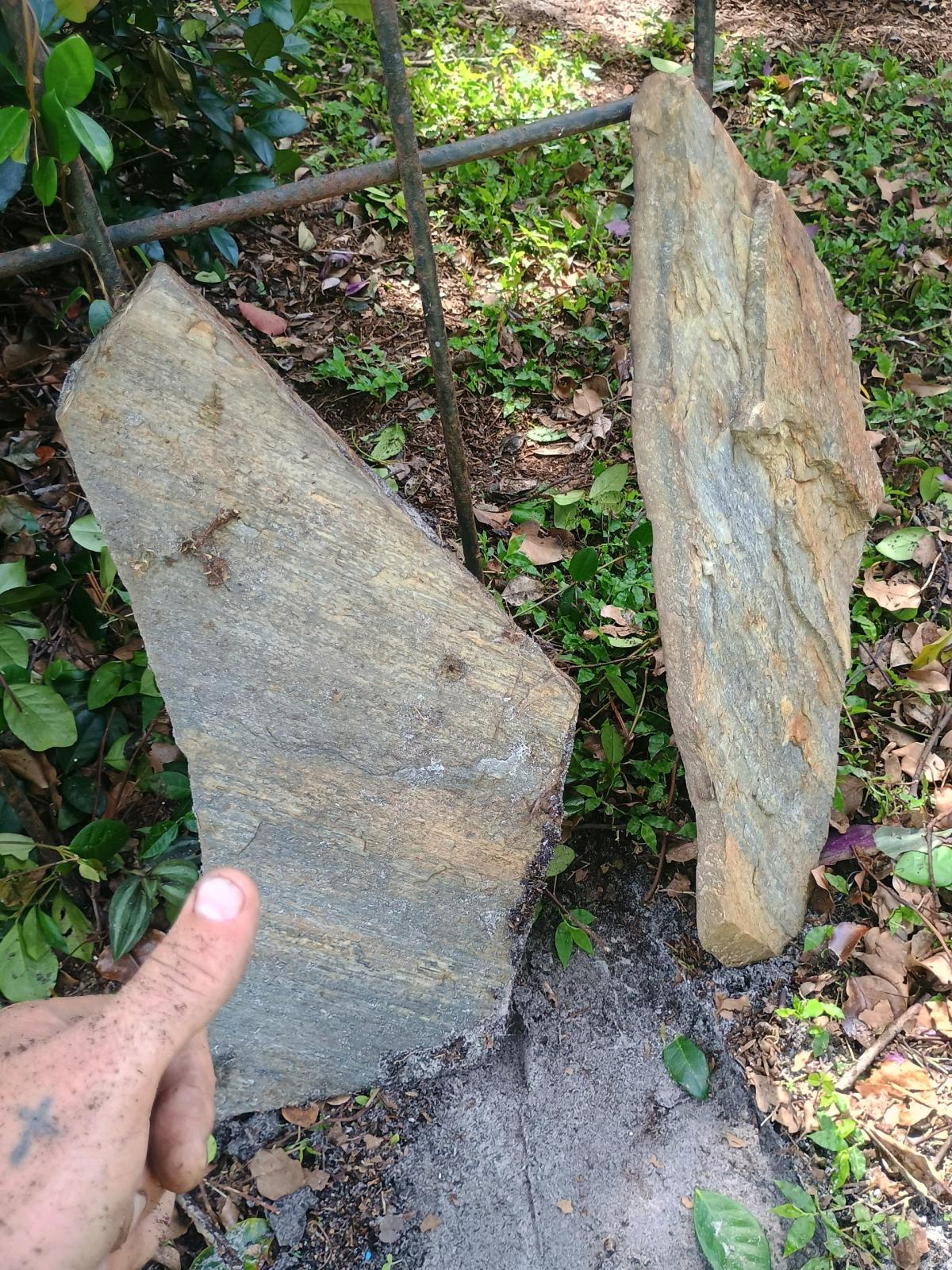 garden decor pots and iron - Orlando, Florida - FleaMarketBay