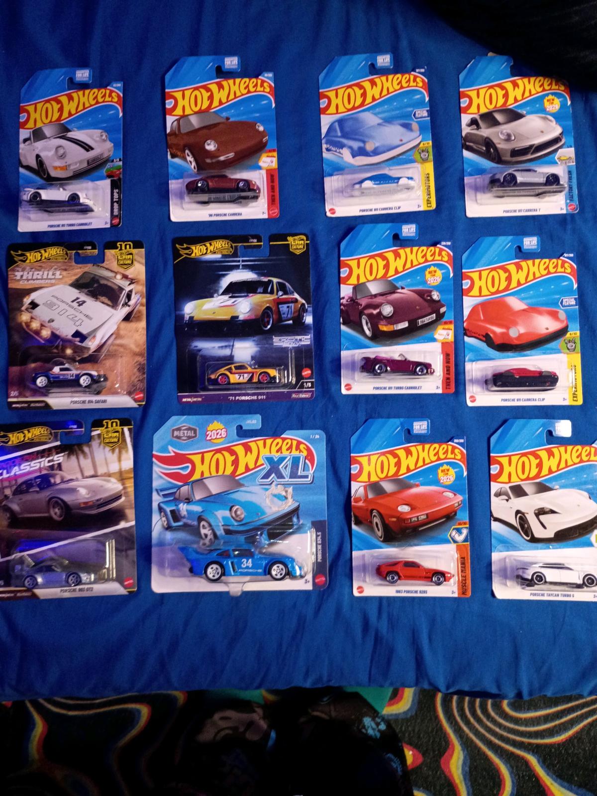 hotwheels Porsche collection - Tomah, Wisconsin - FleaMarketBay