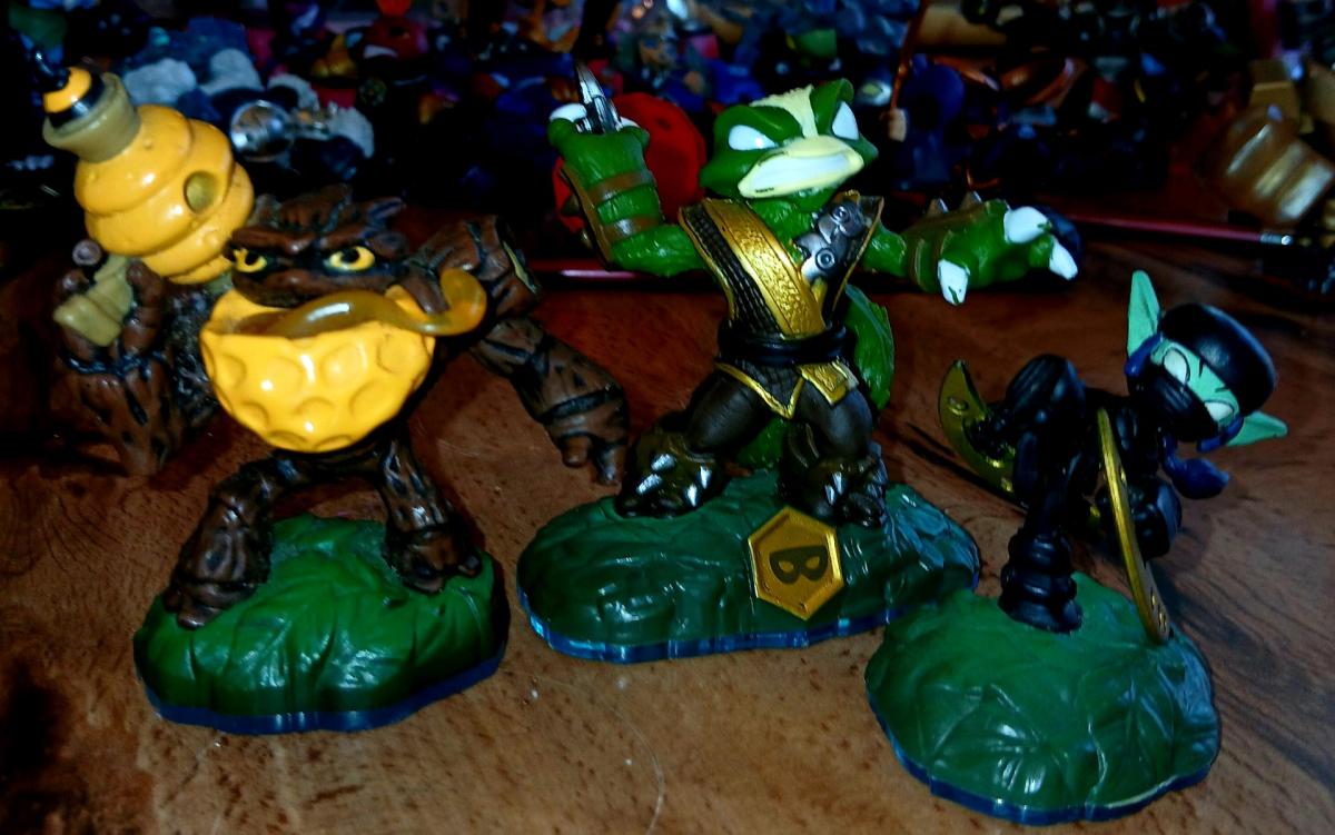 Skylanders - Falmouth, Massachusetts - FleaMarketBay