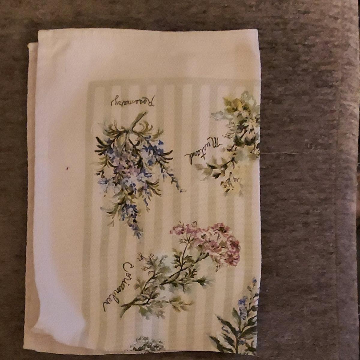 Floral Cotton Rectangular Napkins White Green Purple Pink Se - Tucson, Arizona - FleaMarketBay