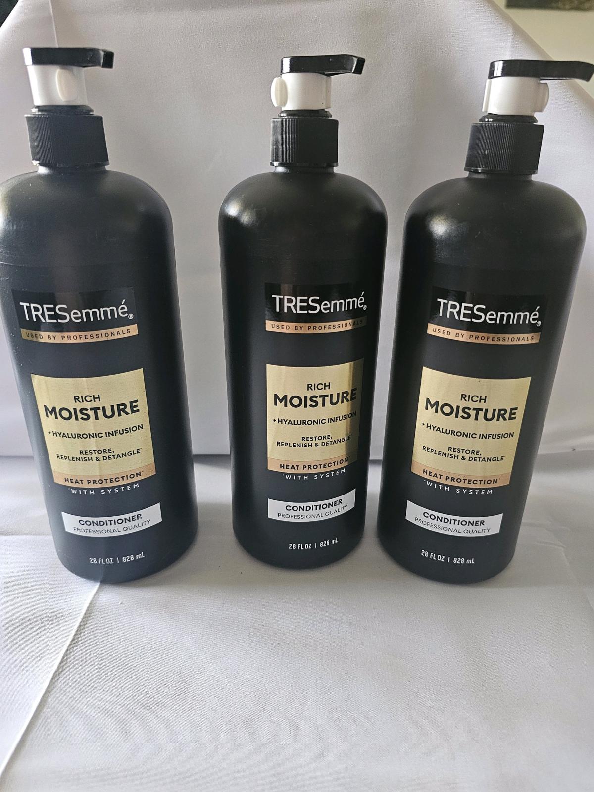 TRESemme  Rich Moisture  conditioner