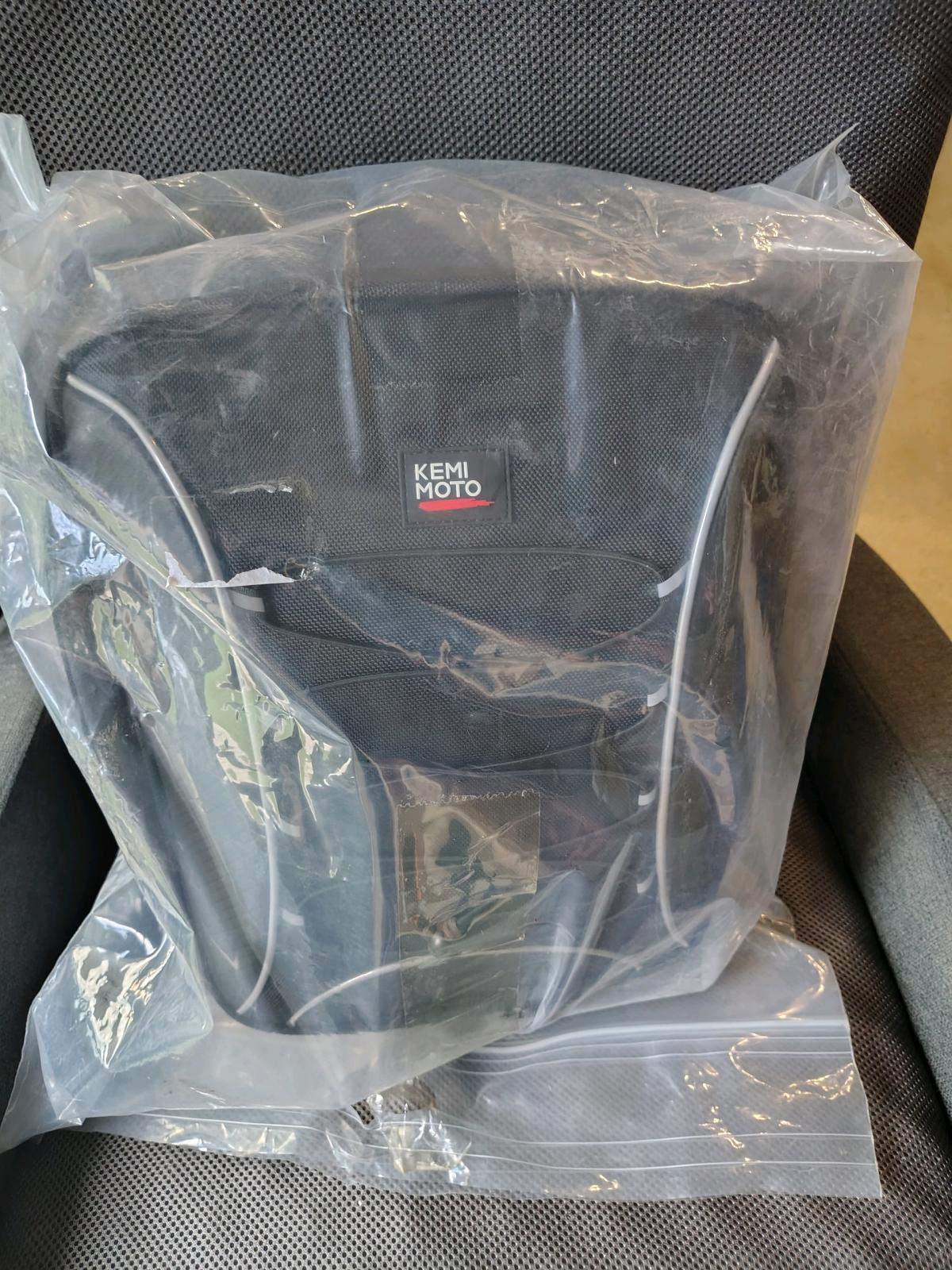 New motorcycle tail bag with rain cover - Osage, Oklahoma - FleaMarketBay