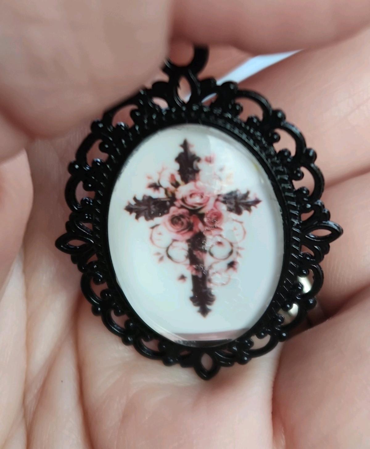 This is a perfect mothers day present or a gift for all occa - Romney, West Virginia - FleaMarketBay