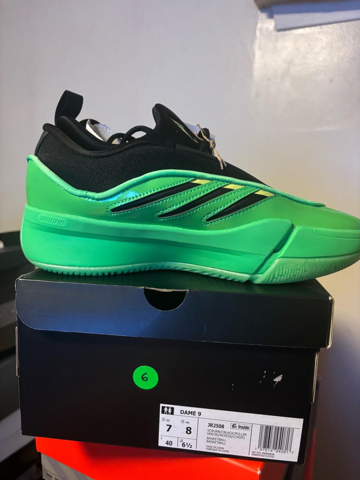 dame 9 adidas - Cambria Heights, New York - FleaMarketBay