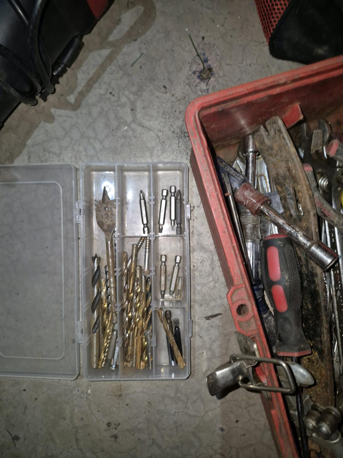 tools - Plainfield, Illinois - FleaMarketBay