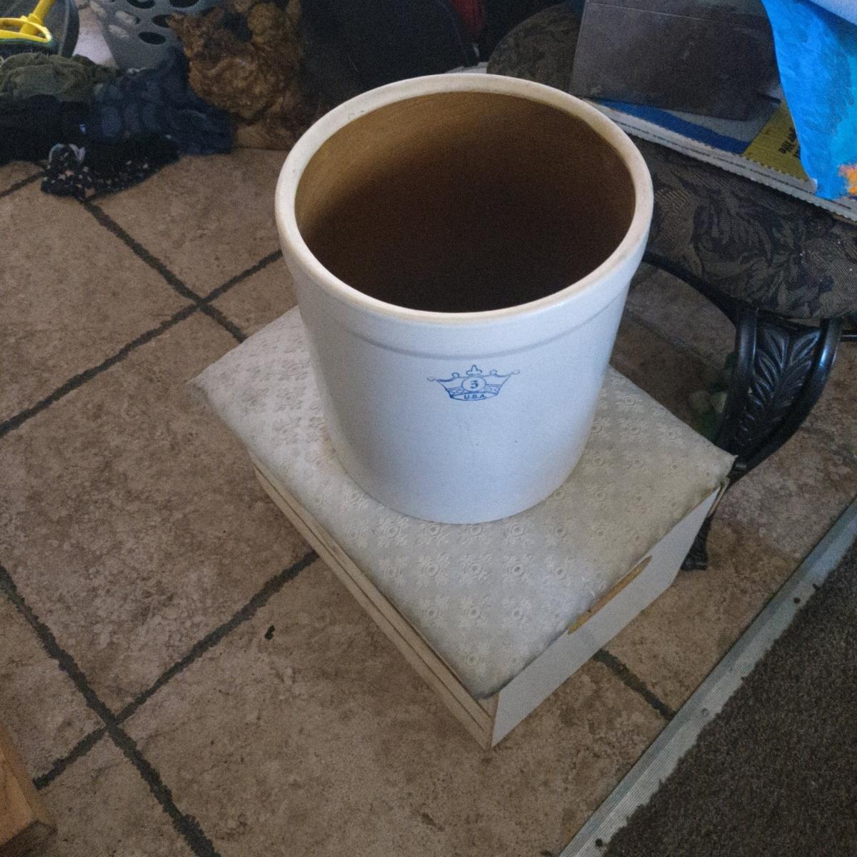 Blue crown stone ware crocket - Ogden, Utah - FleaMarketBay