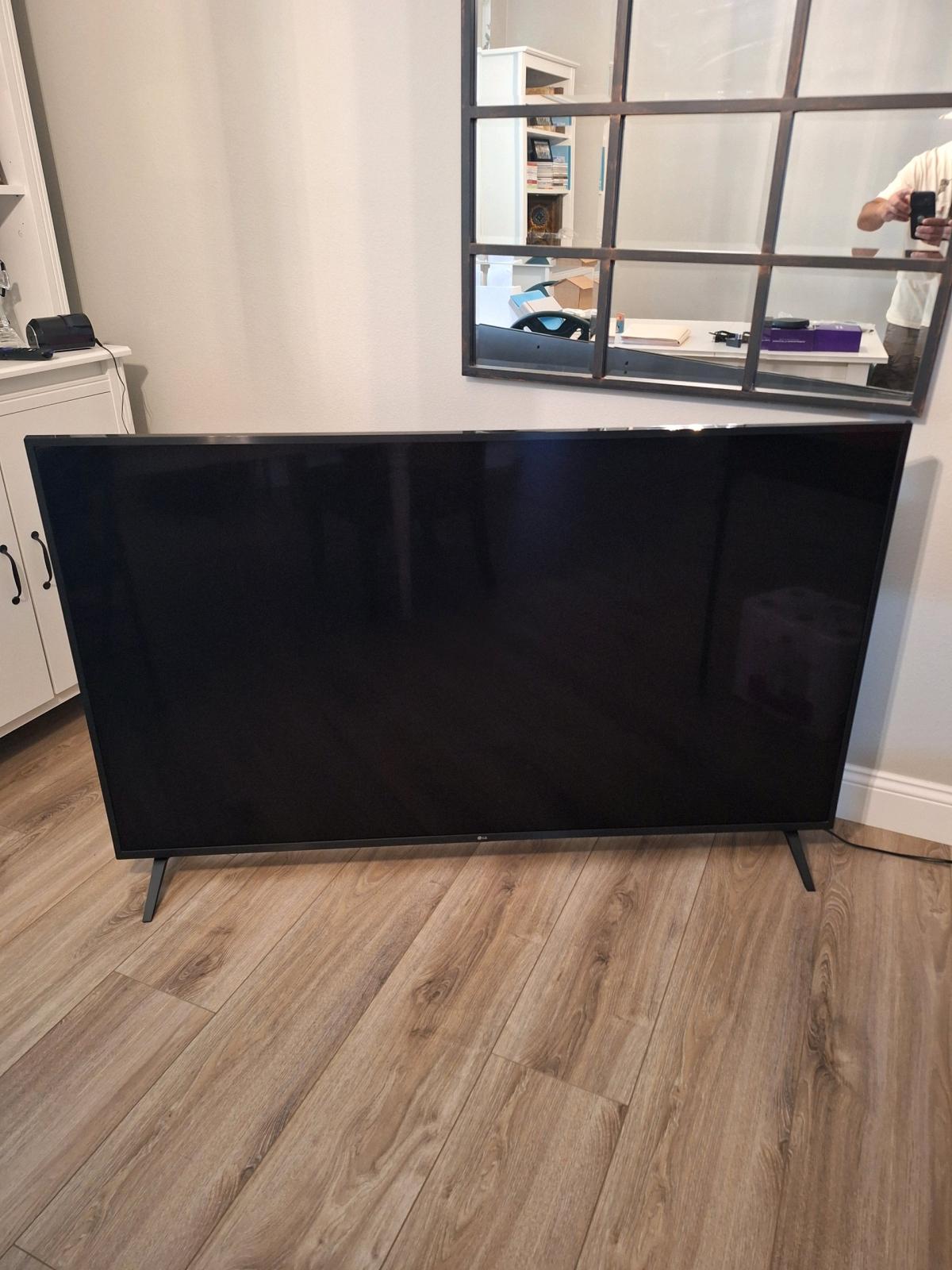 65 inch LG TV