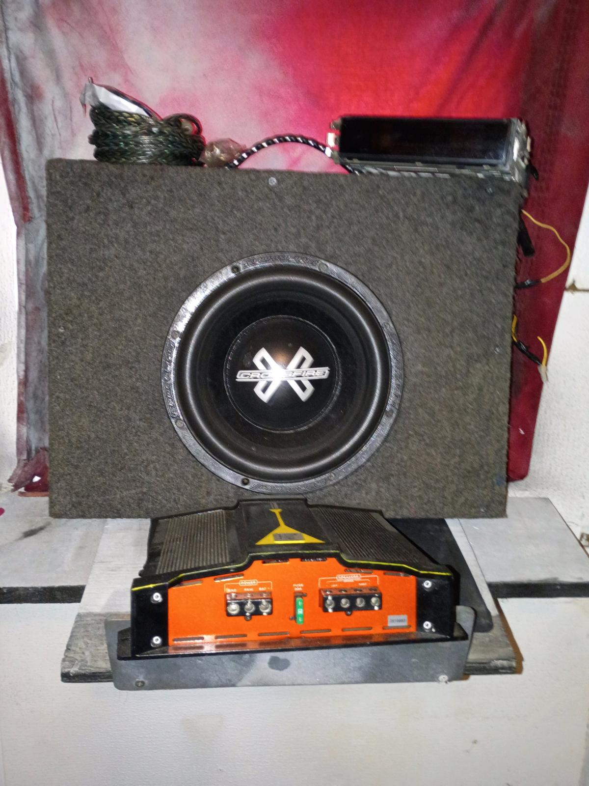 crossfire subwoofer dual amp Sony deck and cords - Waynesboro, Georgia - FleaMarketBay