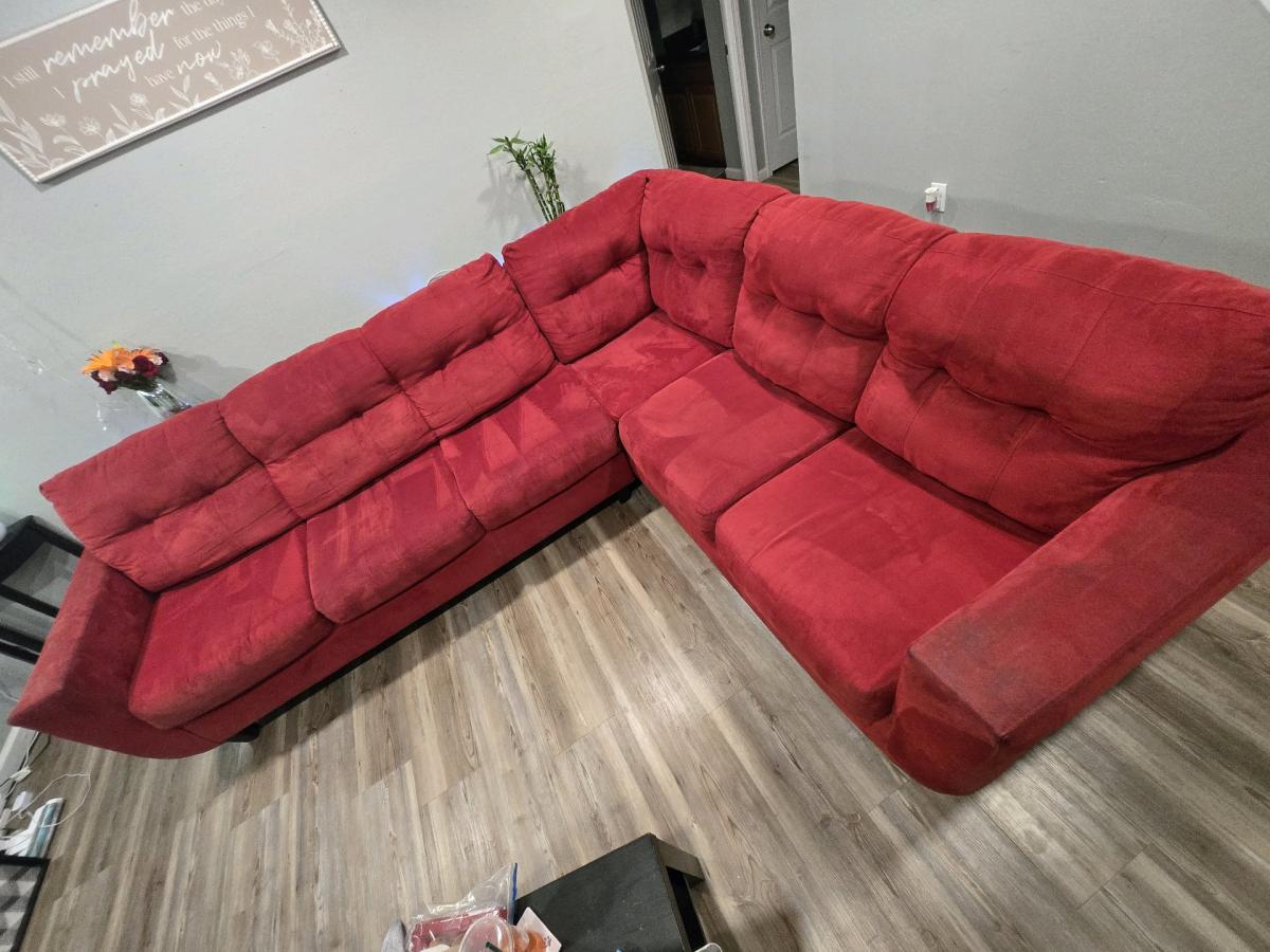 Large Sectional Couch - O Fallon, Missouri - FleaMarketBay