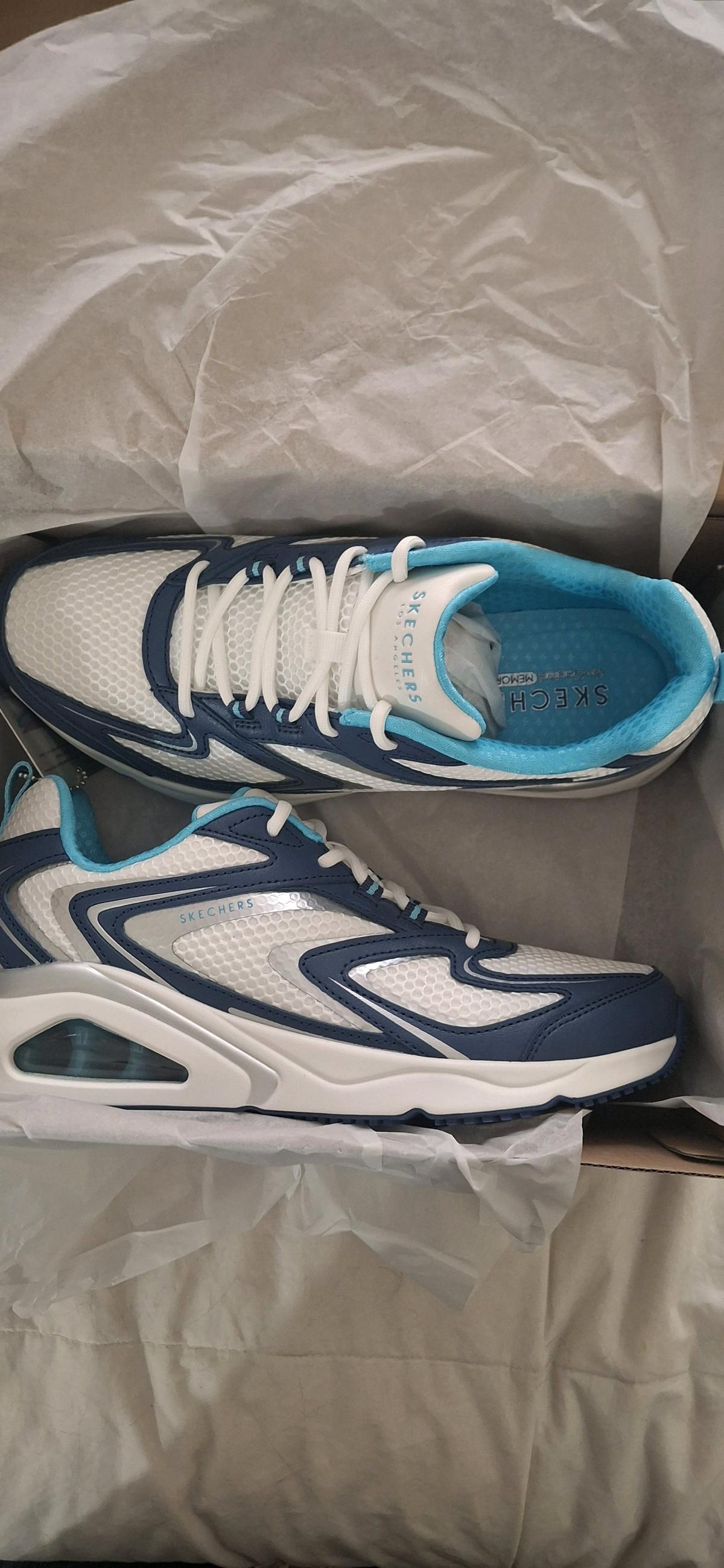 sketchers walking shoes - Battlement Mesa, Colorado - FleaMarketBay