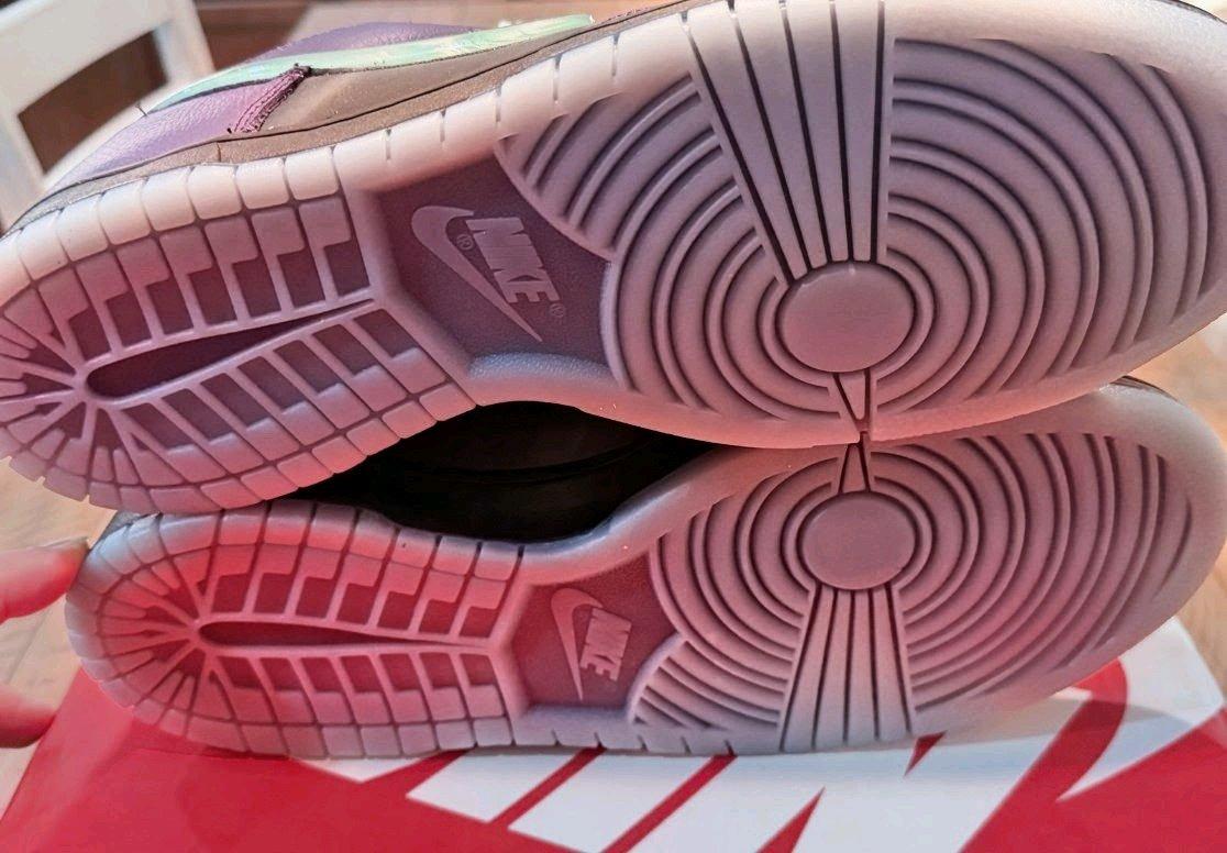 Nike dunk low - Lake Elsinore, California - FleaMarketBay