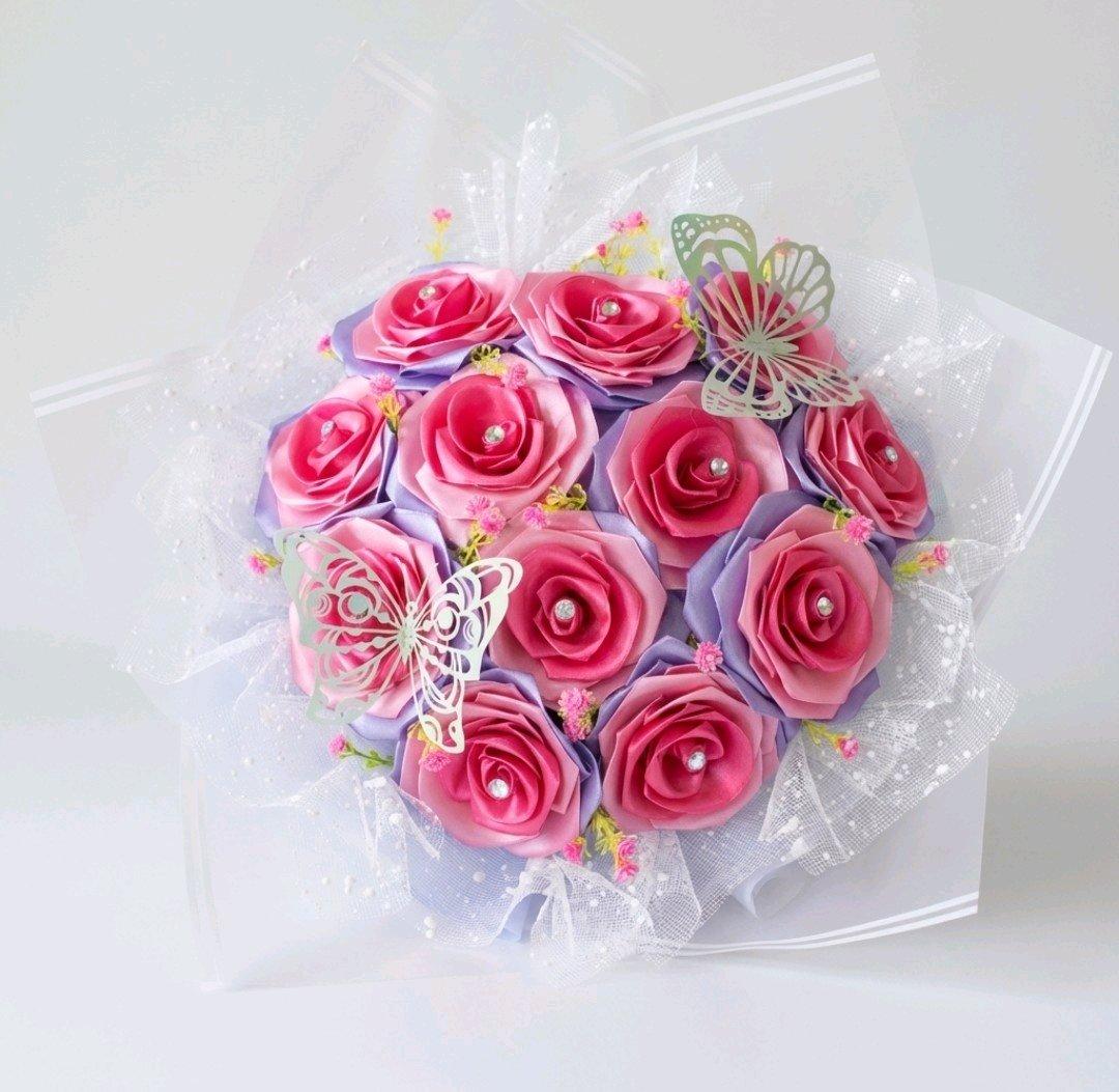 Pink and lavender satin ribbons roses bouquet