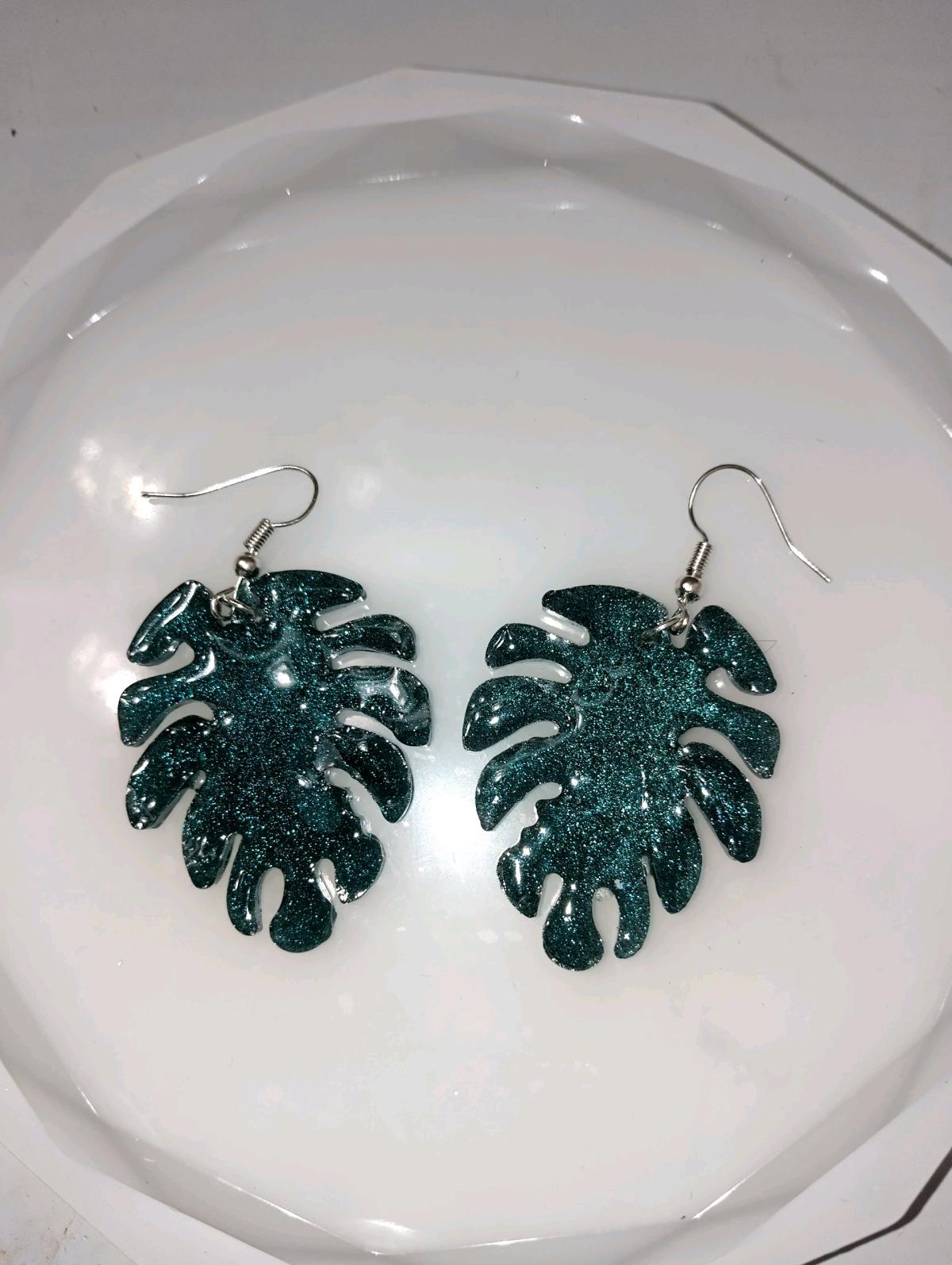 Resin handmade glitter green leaf earrings
