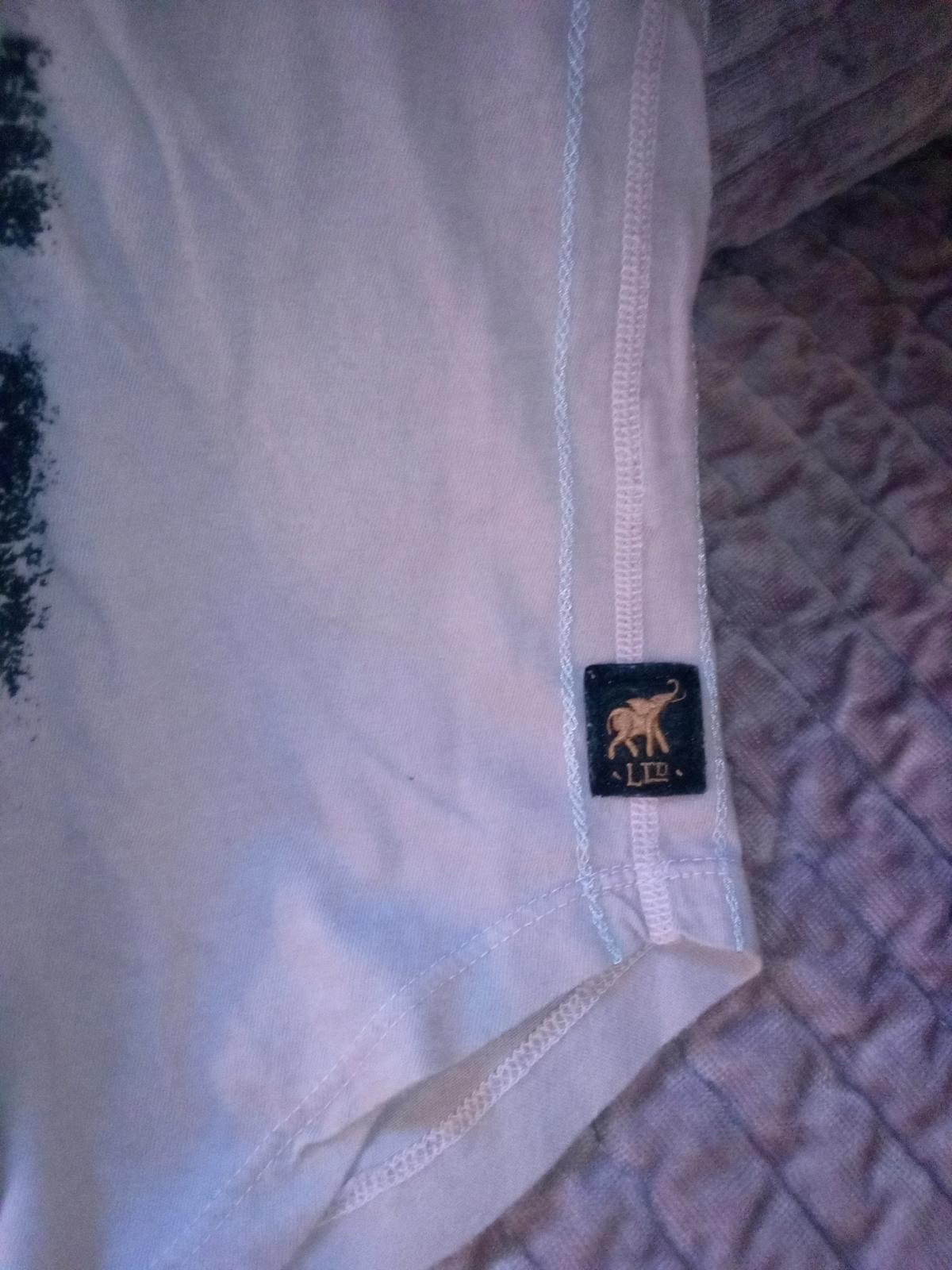 vintage Trunk ltd Kurt Cobain tee - Malibu, California - FleaMarketBay