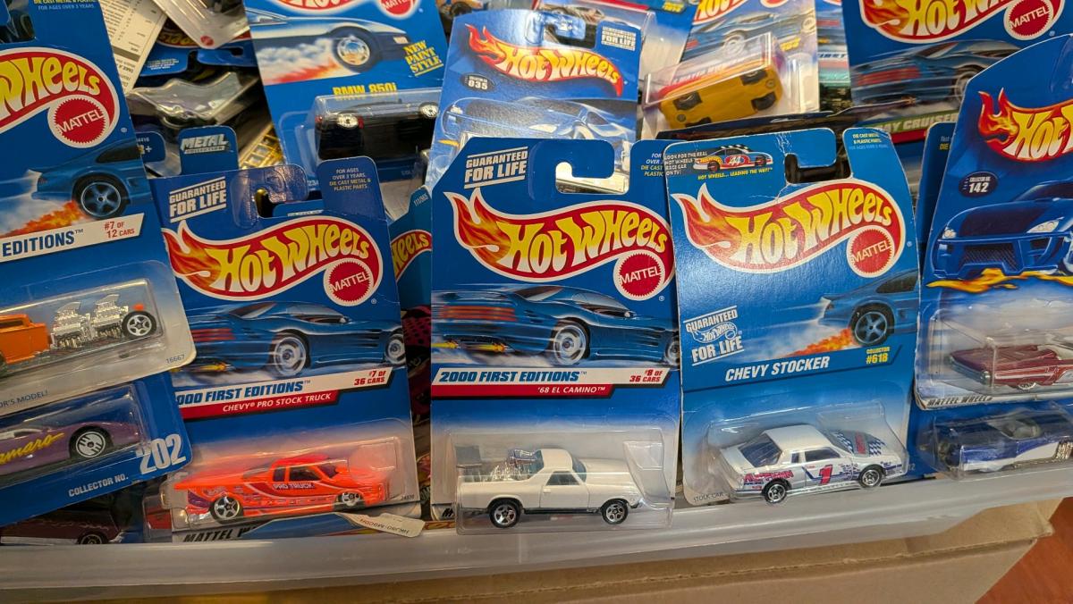 my hot wheels bulk - Desert Hot Springs, California - FleaMarketBay