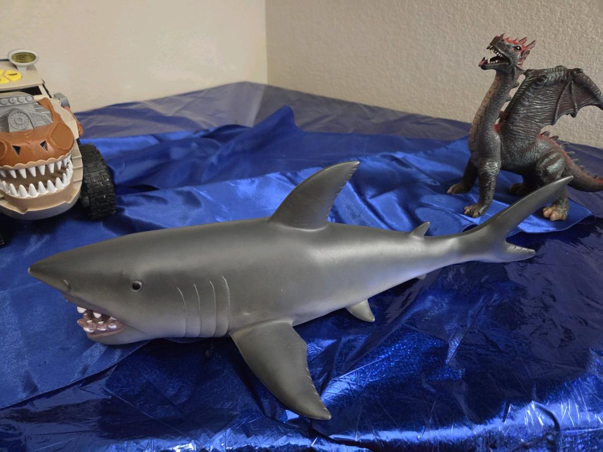 TOY LOT - Phoenix, Arizona - FleaMarketBay