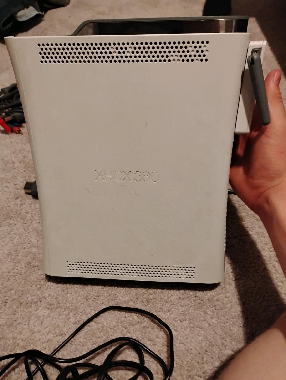 Xbox 360 Arcade edition - Colton, California - FleaMarketBay