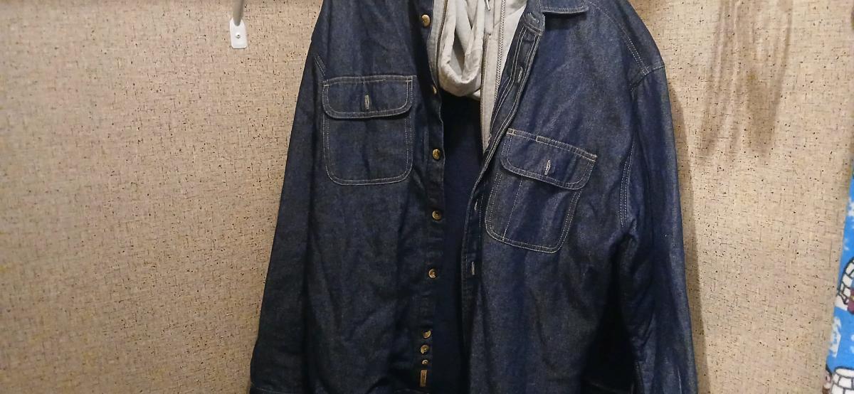 mens blue denim  Schmidt jacket - Angie, Louisiana - FleaMarketBay