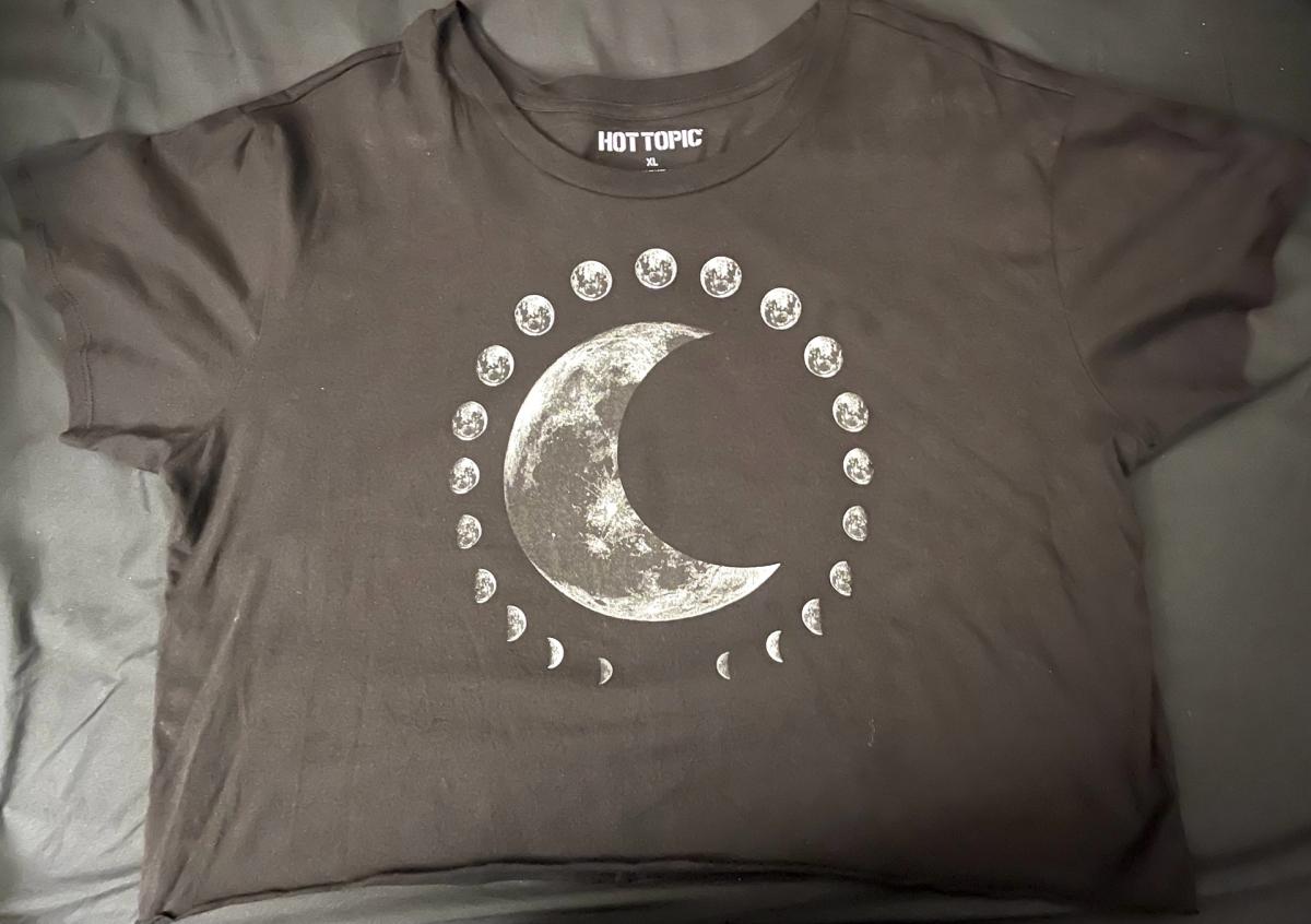 Moon Phase Crop Top - Norwood, Massachusetts - FleaMarketBay