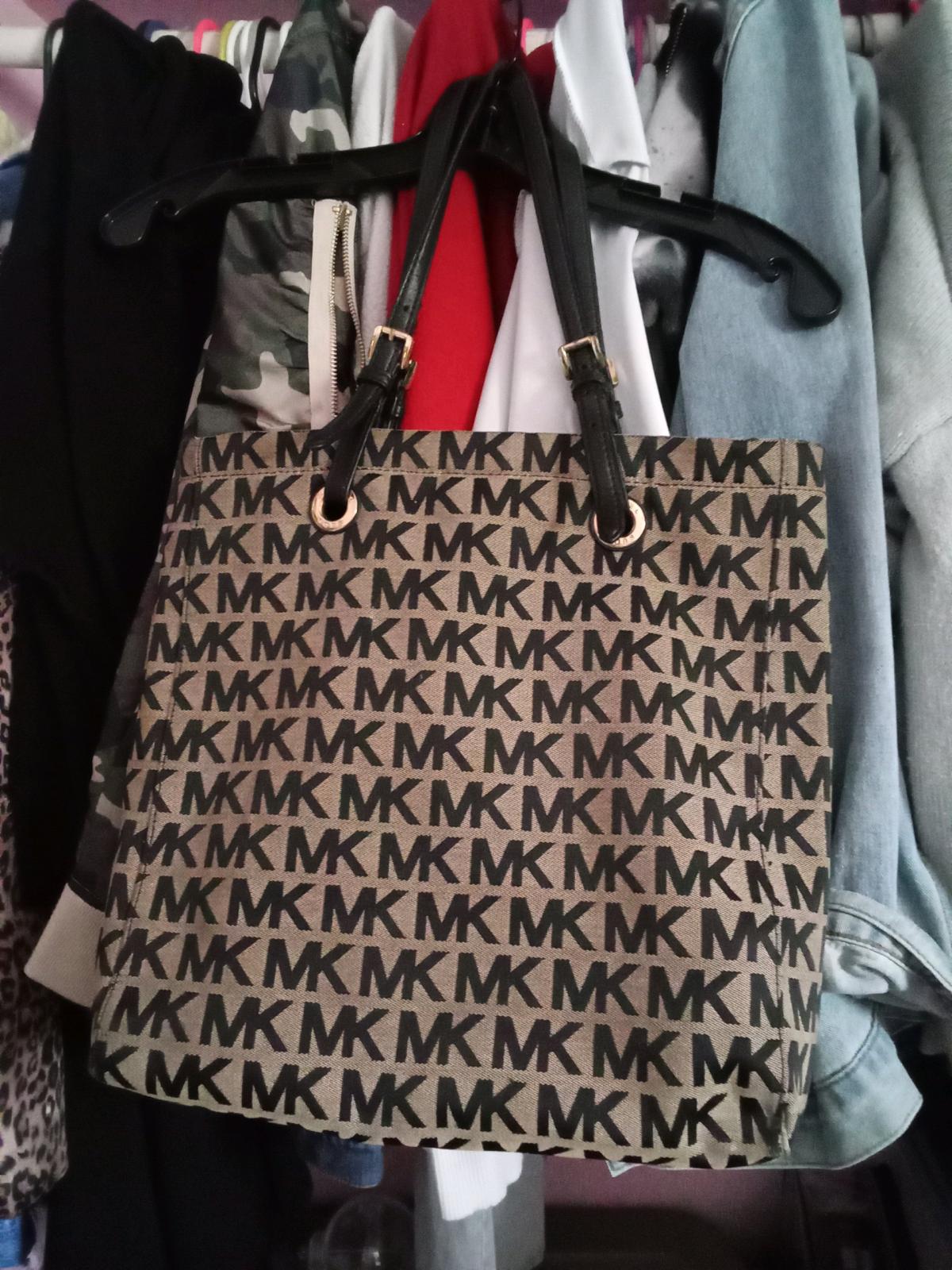 authentic Michael kors womens bag - Decatur, Alabama - FleaMarketBay