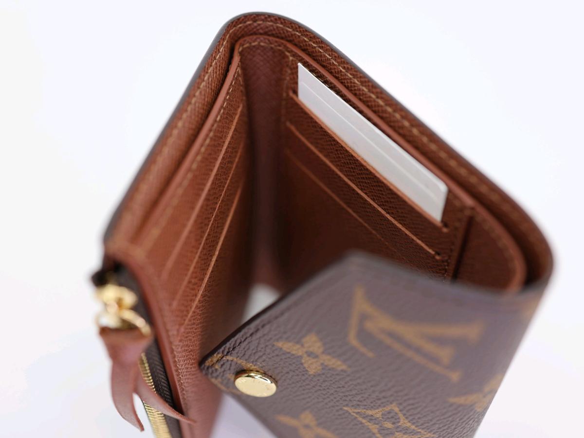 Louis Vuitton wallet - Fremont, California - FleaMarketBay