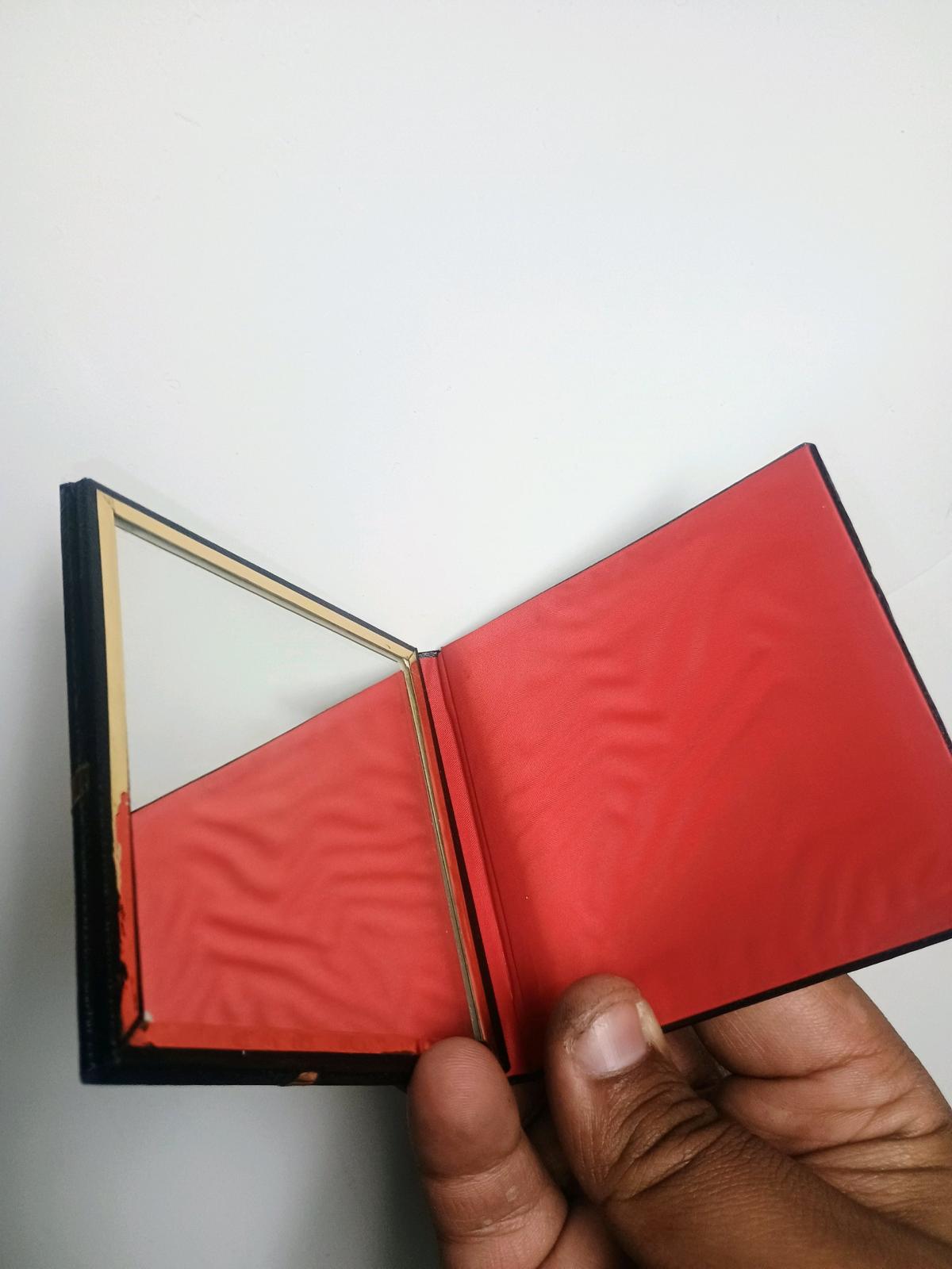 1970s Hippie Girl Fold Over Mirror Compact Faux Leather Boho - Turlock, California - FleaMarketBay