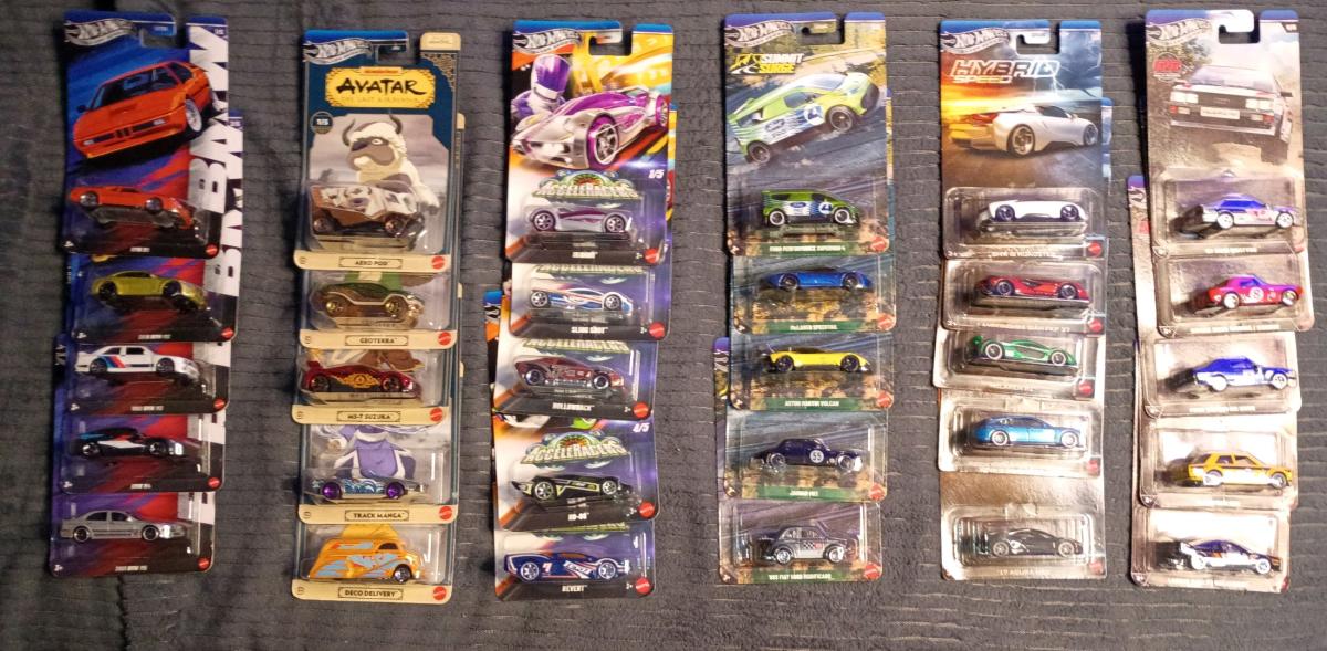any set of 5 for 12 hotwheels silver series - Tomah, Wisconsin - FleaMarketBay