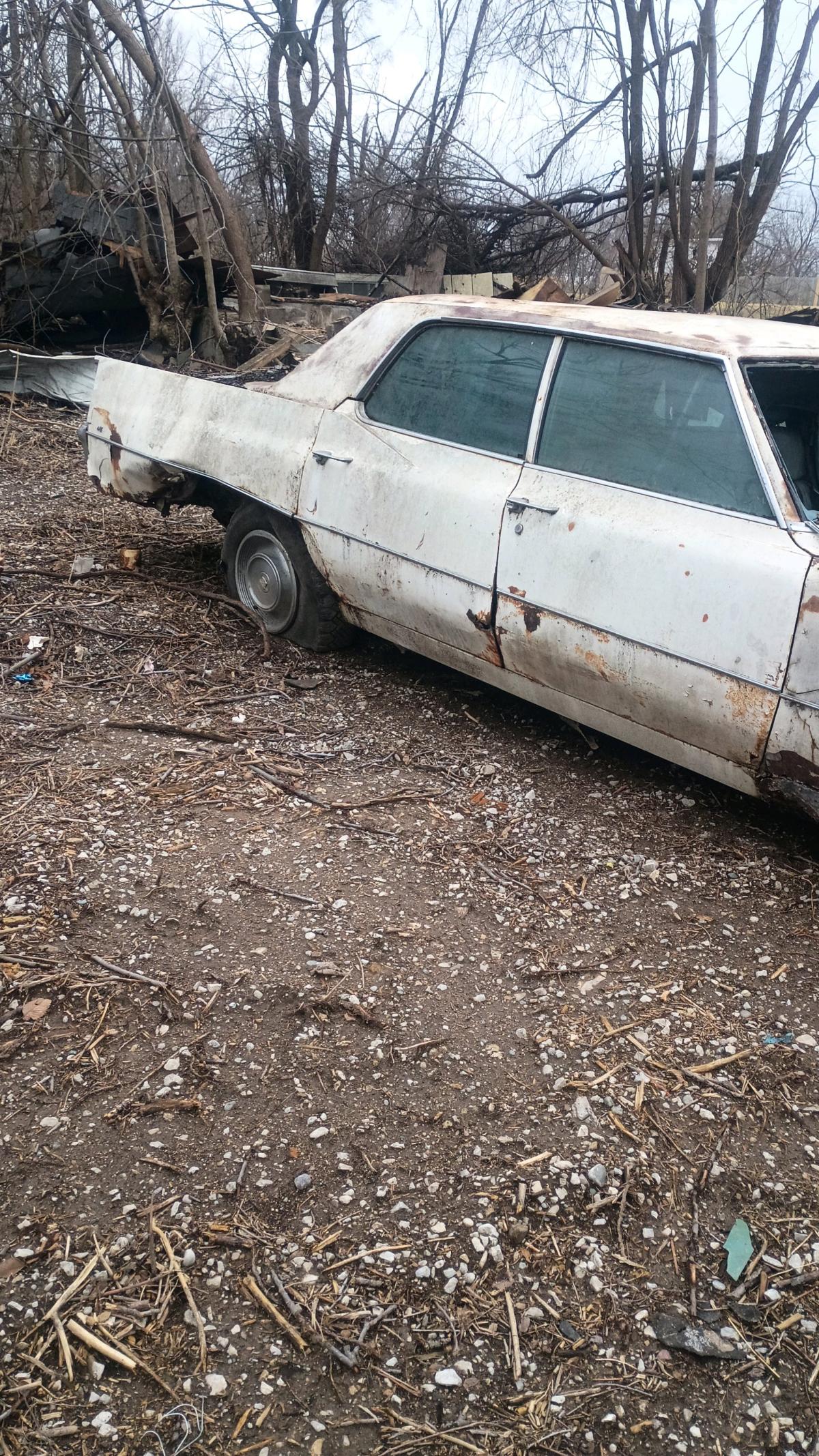 1969 Cadillac DeVille four door - Davenport, Iowa - FleaMarketBay