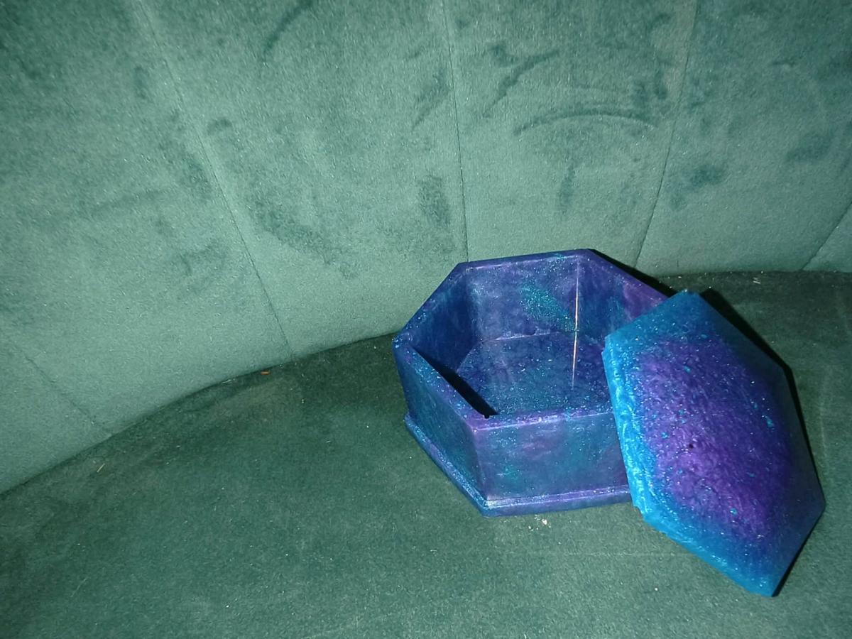 Custom Resin art jewelry box - Tulsa, Oklahoma - FleaMarketBay