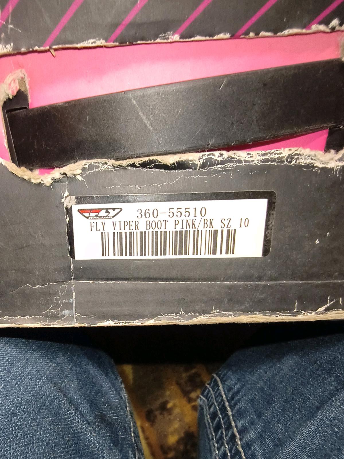 womens riding boots never used - Portland, Oregon - FleaMarketBay