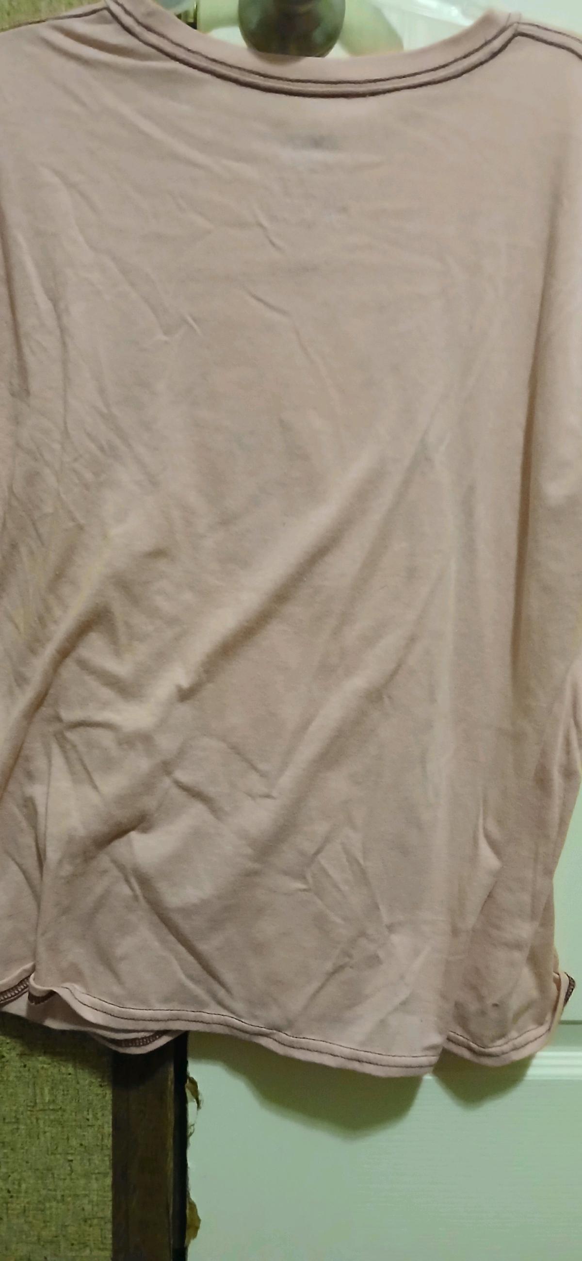 Winnie the pooh bear short sleeve shirt - Angie, Louisiana - FleaMarketBay