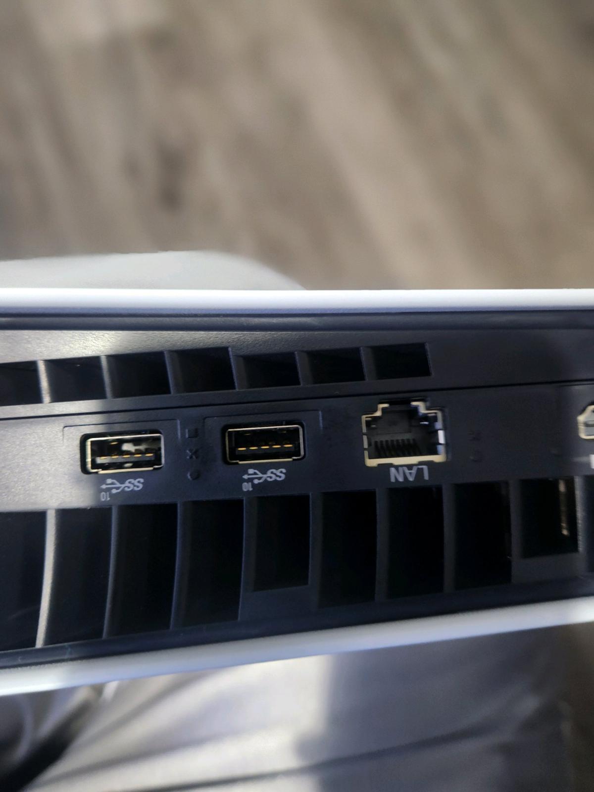 Ps5 Slim Disc Edition 1Tb With Oxs Gaming Headset - Greenfield, Tennessee - FleaMarketBay