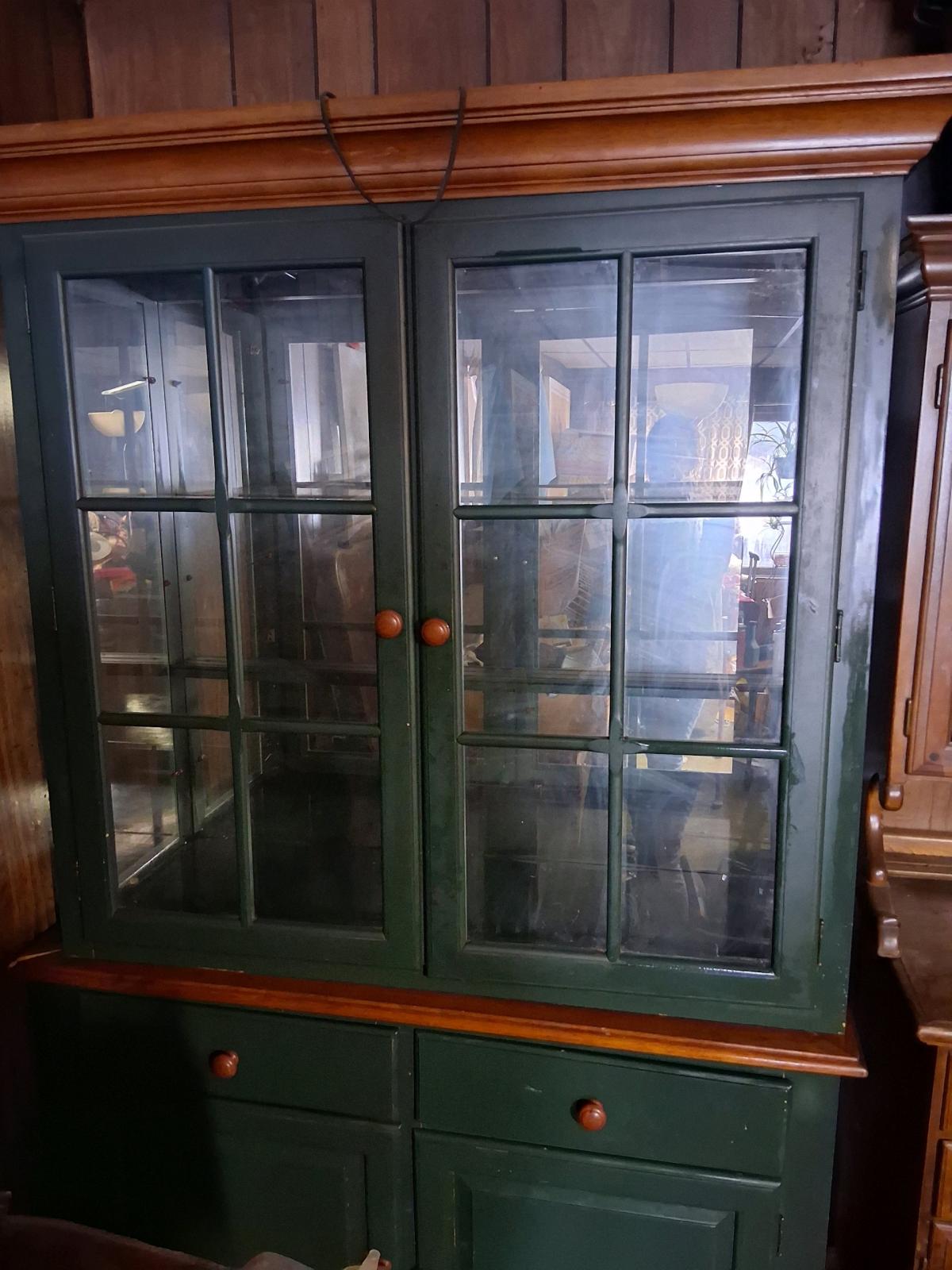 Glass Cabinet - Terra Alta, West Virginia - FleaMarketBay