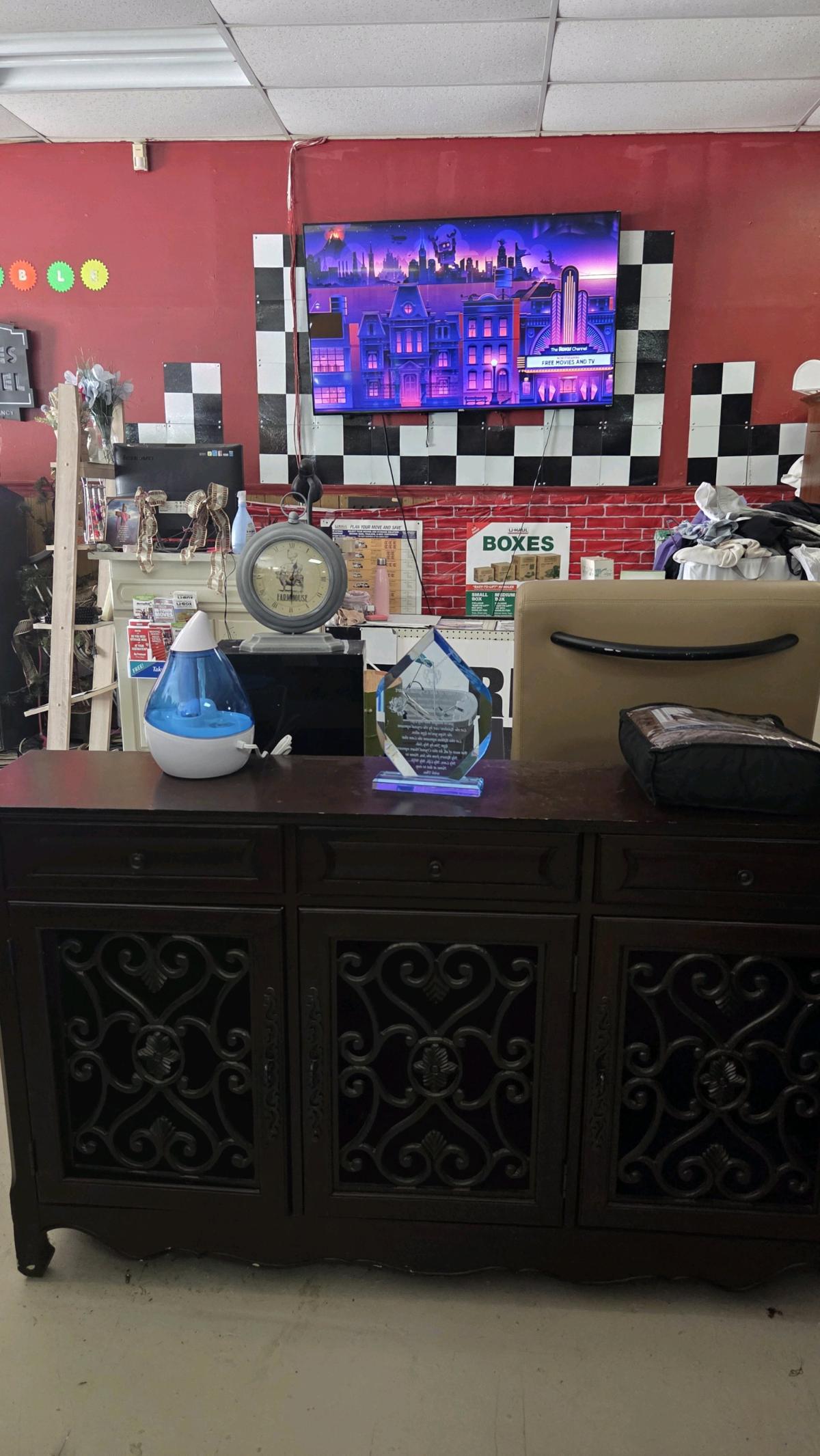 Big clearance sale April 24th through 26th everything is 1 - Alicia, Arkansas - FleaMarketBay