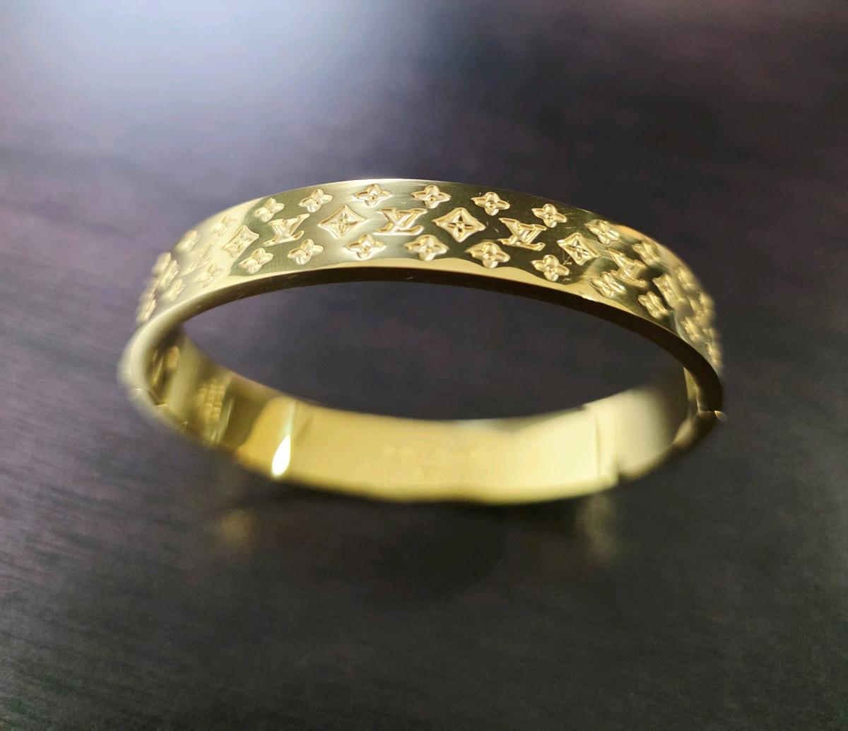 Bangle Bracelet - Friendswood, Texas - FleaMarketBay