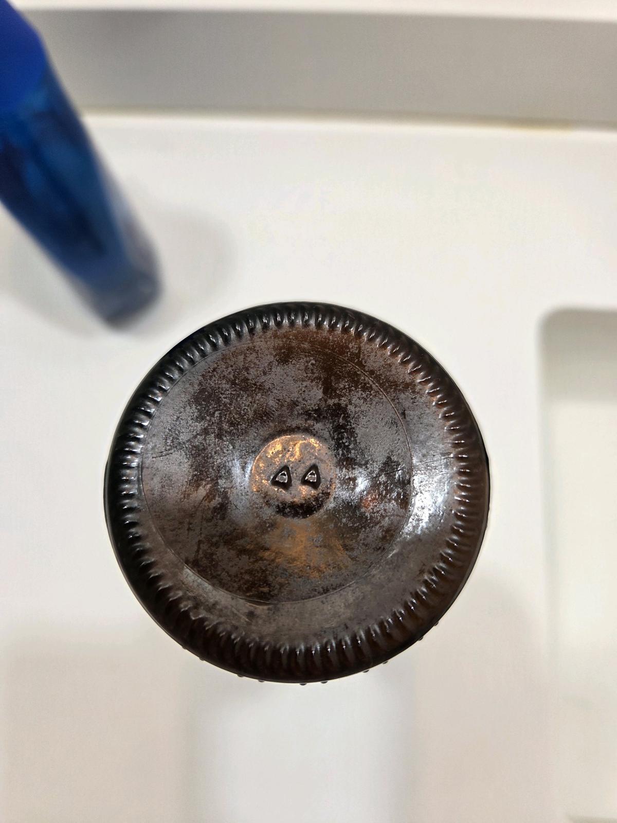 vintage 1960s budweiser bottle in very good condition - Marion, North Carolina - FleaMarketBay