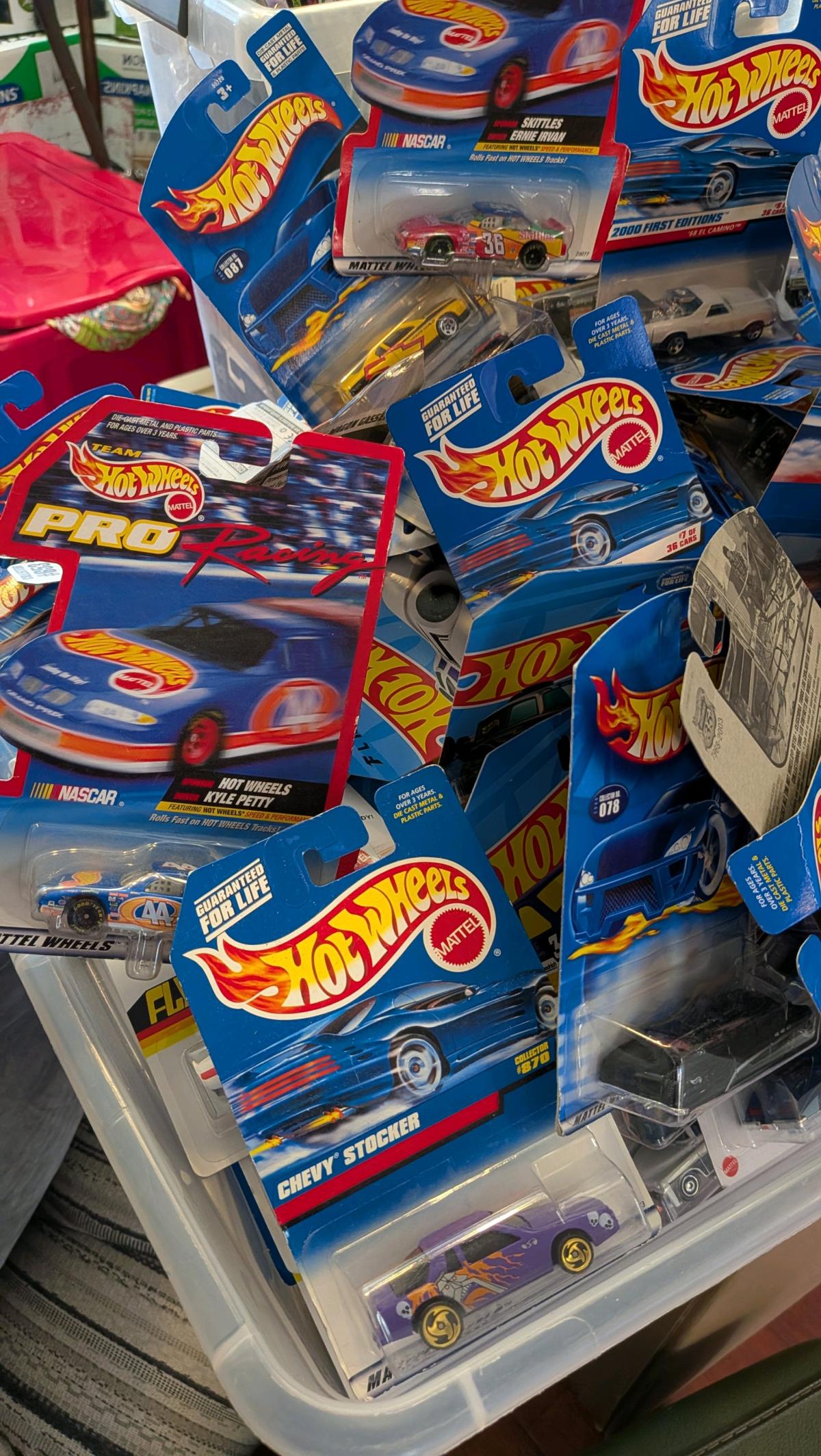 my hot wheels bulk - Desert Hot Springs, California - FleaMarketBay