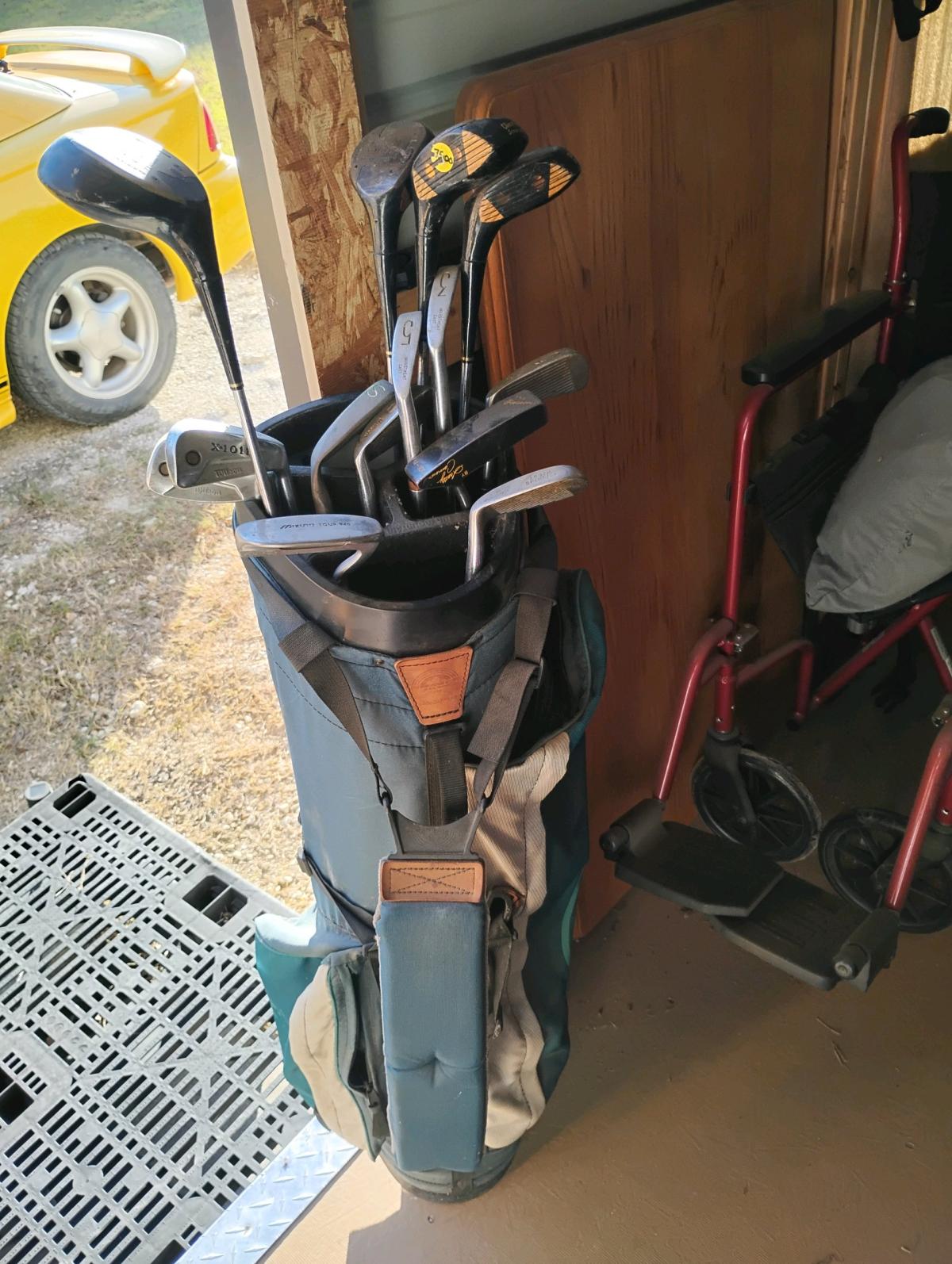 Golf clubs and bag - Osage, Oklahoma - FleaMarketBay