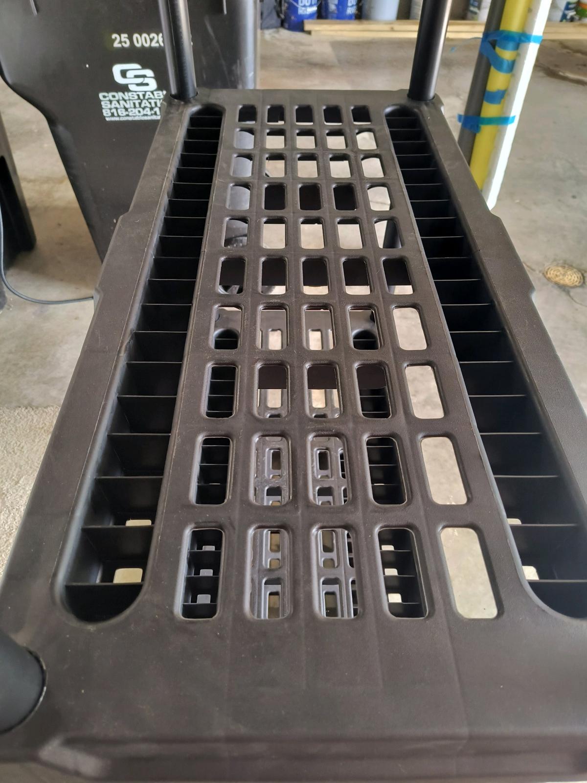 5 Shelf Storage Shelves - Warrensburg, Missouri - FleaMarketBay