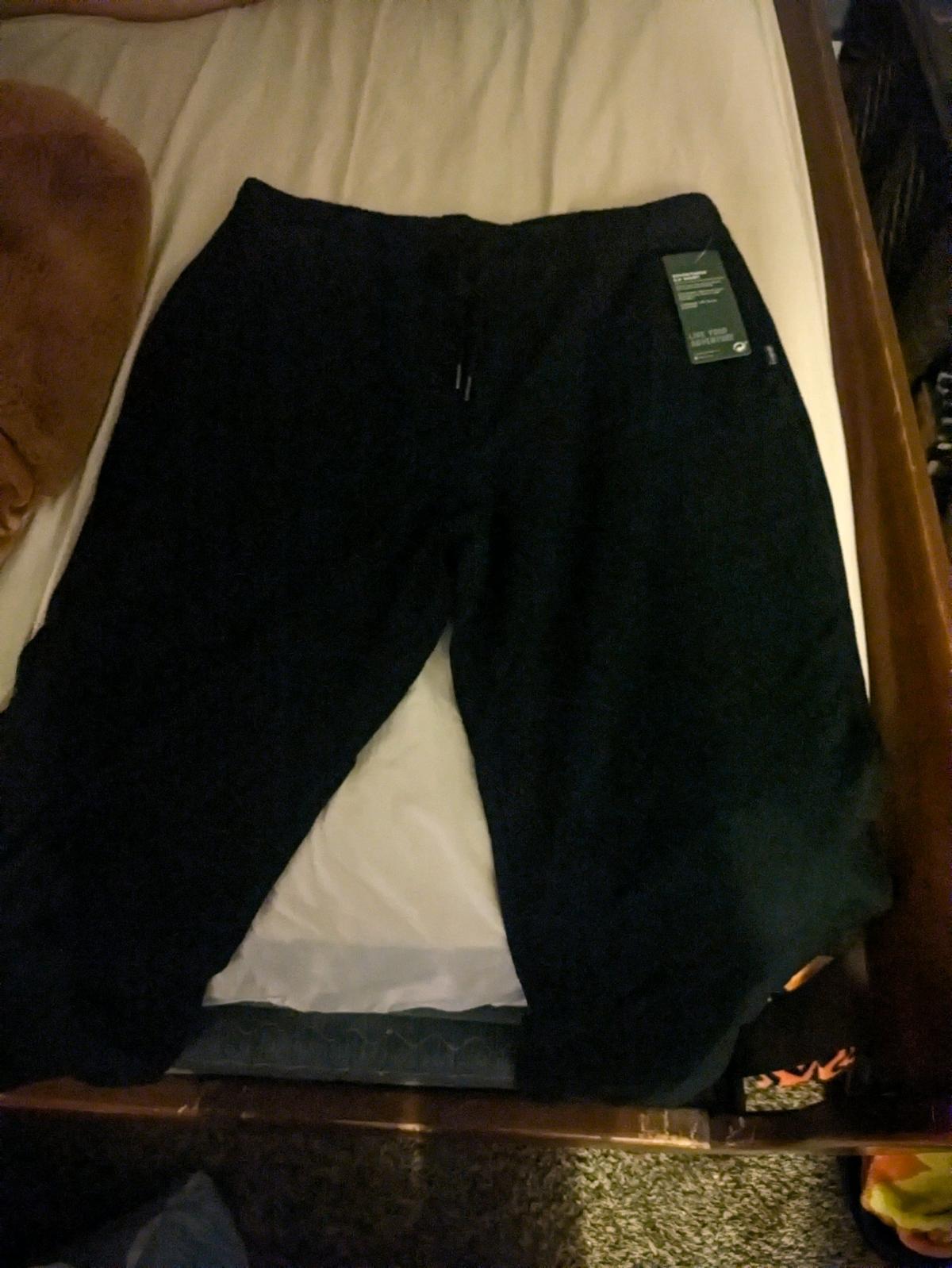 brand new Eddie Bauer black sweatpants - Marshall, Illinois - FleaMarketBay