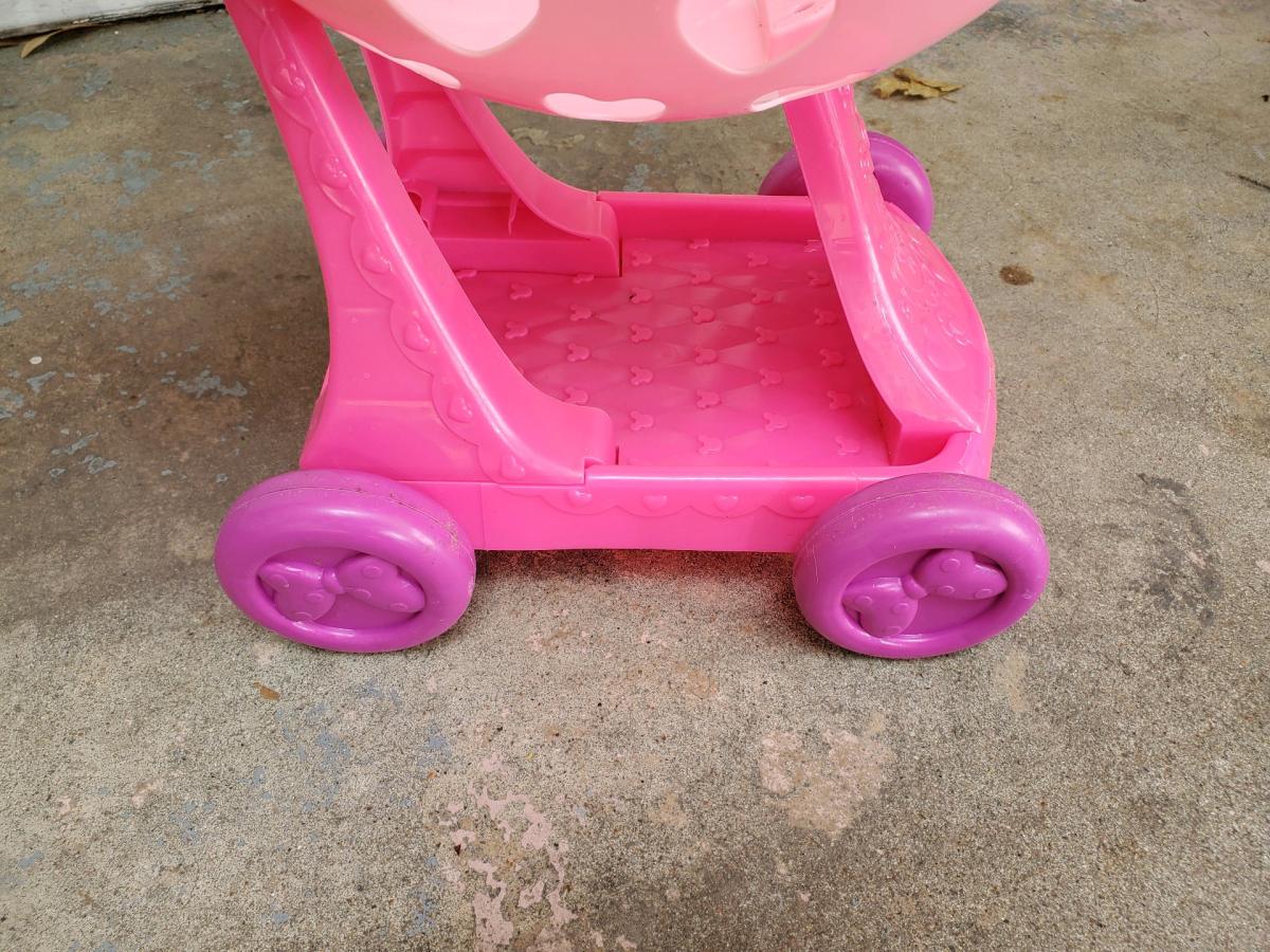Minnie Toy Shopping Cart - Mesquite, Texas - FleaMarketBay